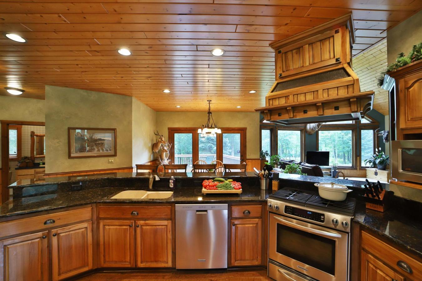 East Gull Lake, Cass, 56401, United States, 5 Bedrooms Bedrooms, ,3 BathroomsBathrooms,Residential,For Sale,1952344