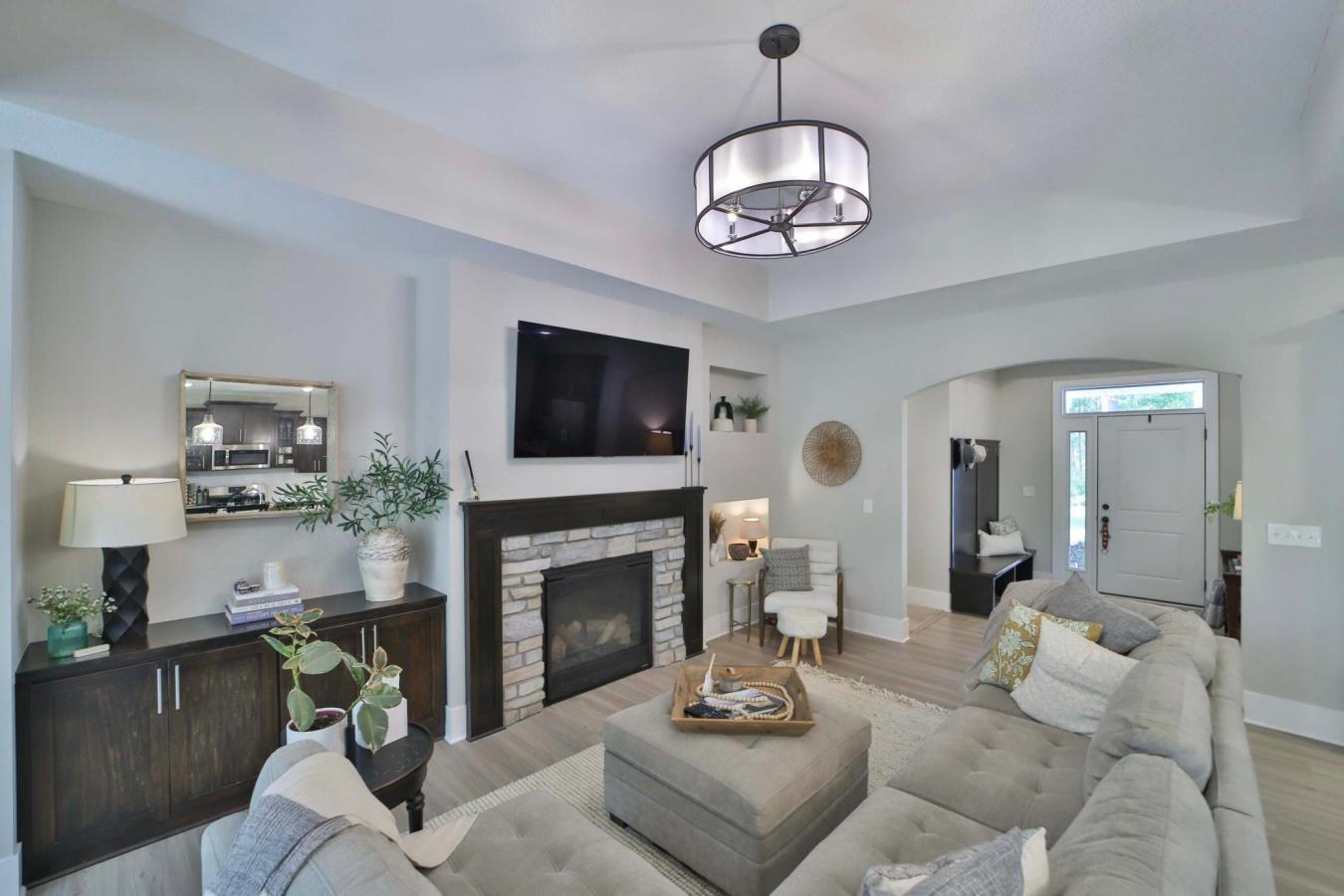 Nisswa, Crow Wing, 56468, United States, 5 Bedrooms Bedrooms, ,3 BathroomsBathrooms,Residential,For Sale,1952342