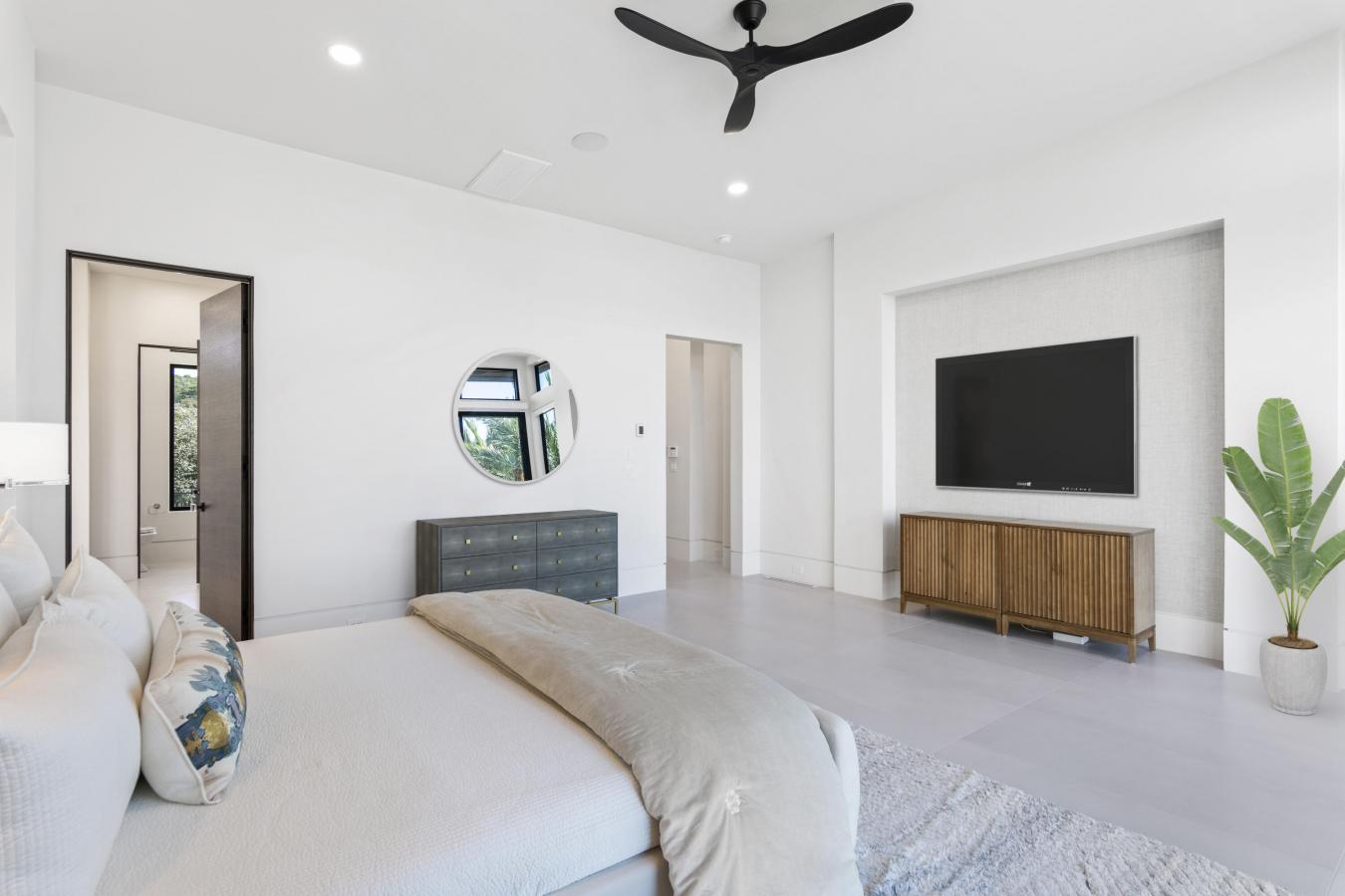 Miramar Beach, Florida, 32550, United States, 5 Bedrooms Bedrooms, ,3 BathroomsBathrooms,Residential,For Sale,1952341