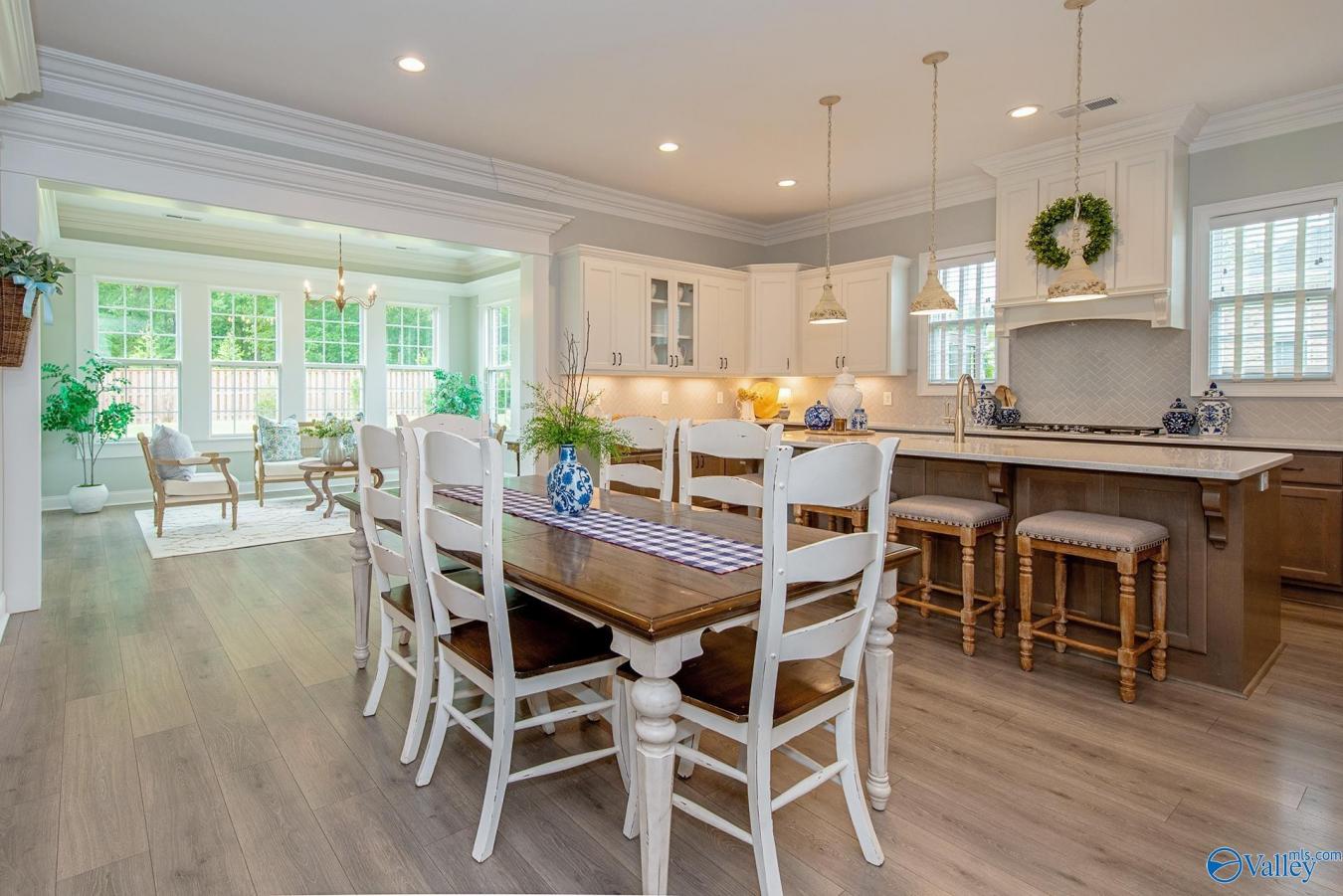 Huntsville, MADISON, 35811, United States, 4 Bedrooms Bedrooms, ,4 BathroomsBathrooms,Residential,For Sale,1952556