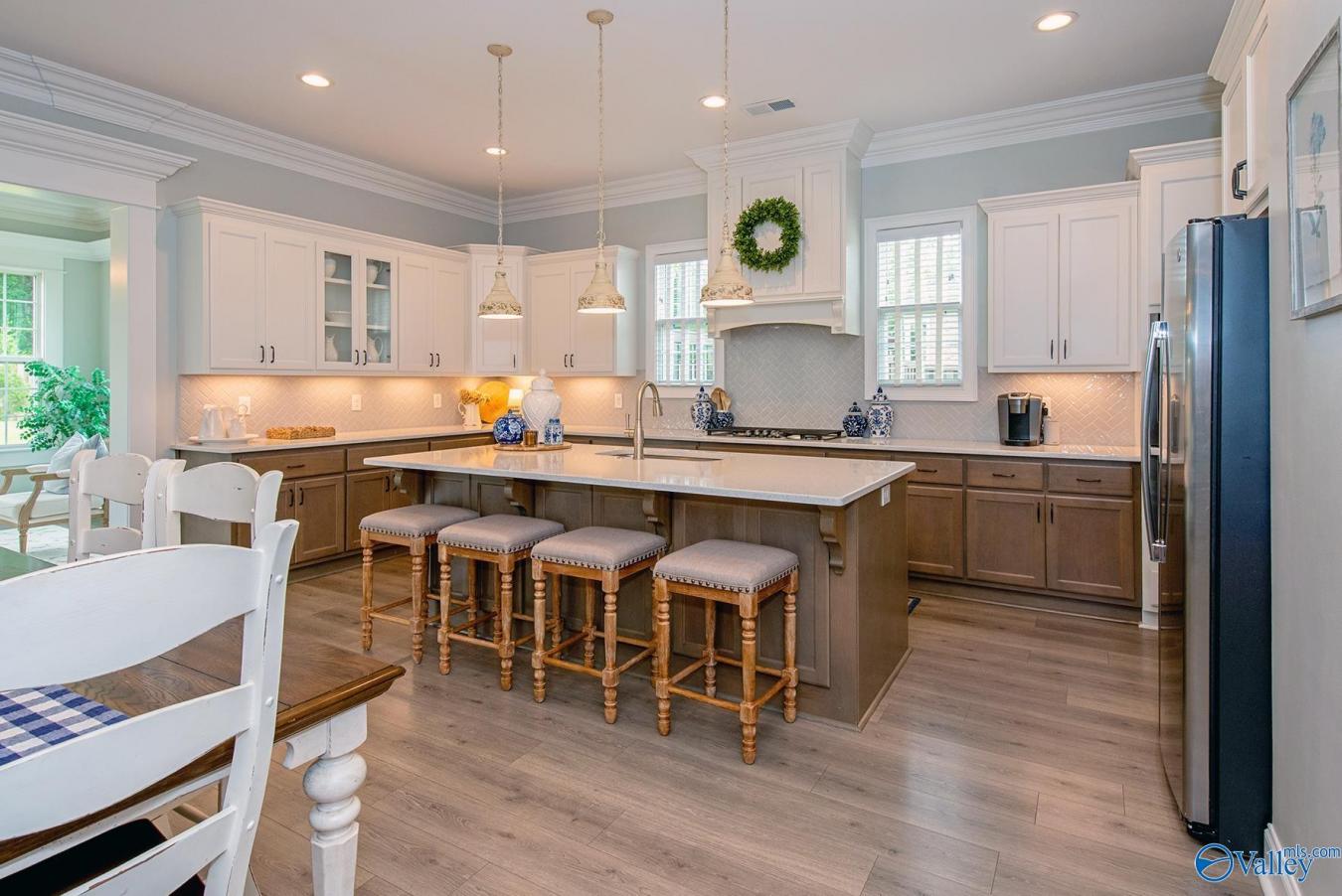 Huntsville, MADISON, 35811, United States, 4 Bedrooms Bedrooms, ,4 BathroomsBathrooms,Residential,For Sale,1952556