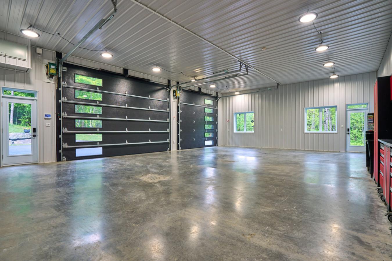 Ascot Corner, QC, J0B1A0, Canada, 4 Bedrooms Bedrooms, ,3 BathroomsBathrooms,Residential,For Sale,1952554