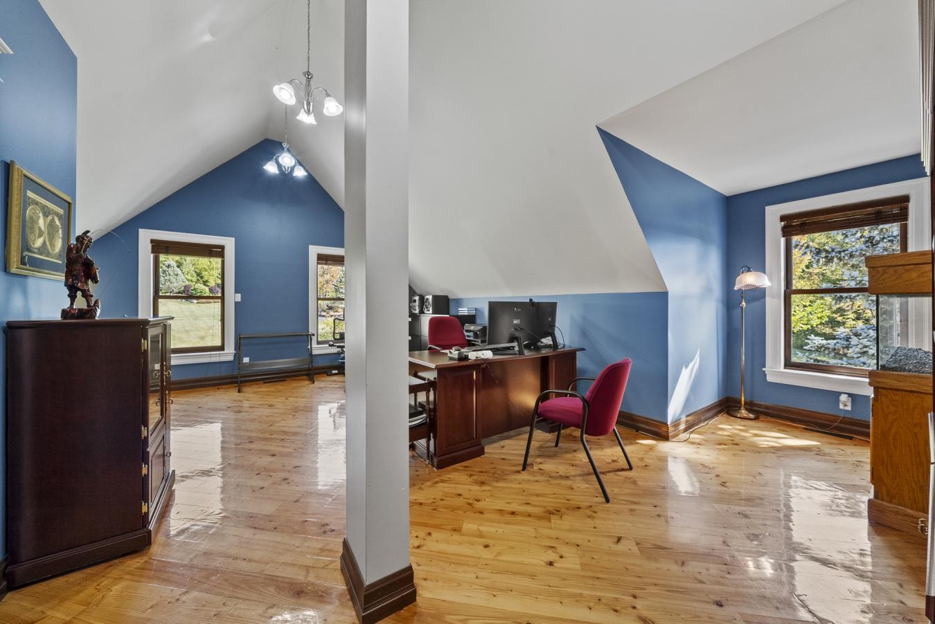 Sherbrooke, QC, J1N 0E4, Canada, 6 Bedrooms Bedrooms, ,3 BathroomsBathrooms,Residential,For Sale,1952555