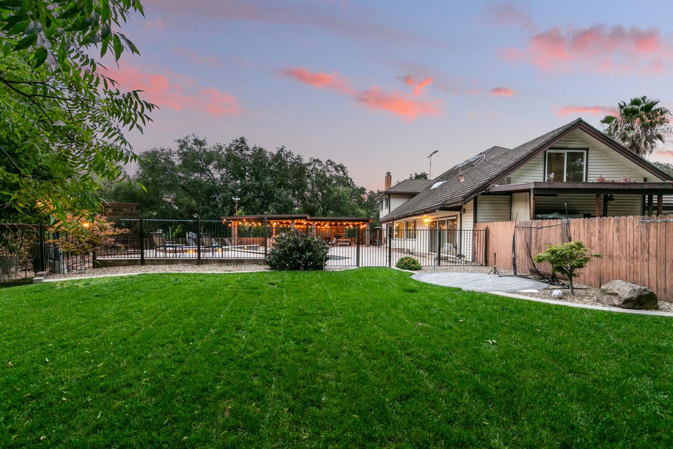 Citrus Heights, Sacramento, 95621, United States, 5 Bedrooms Bedrooms, ,4 BathroomsBathrooms,Residential,For Sale,1952551