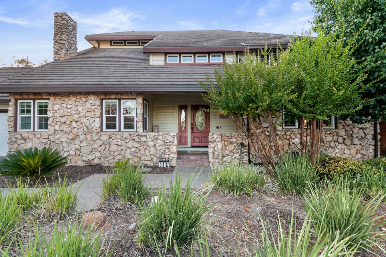 Citrus Heights, Sacramento, 95621, United States, 5 Bedrooms Bedrooms, ,4 BathroomsBathrooms,Residential,For Sale,1952551