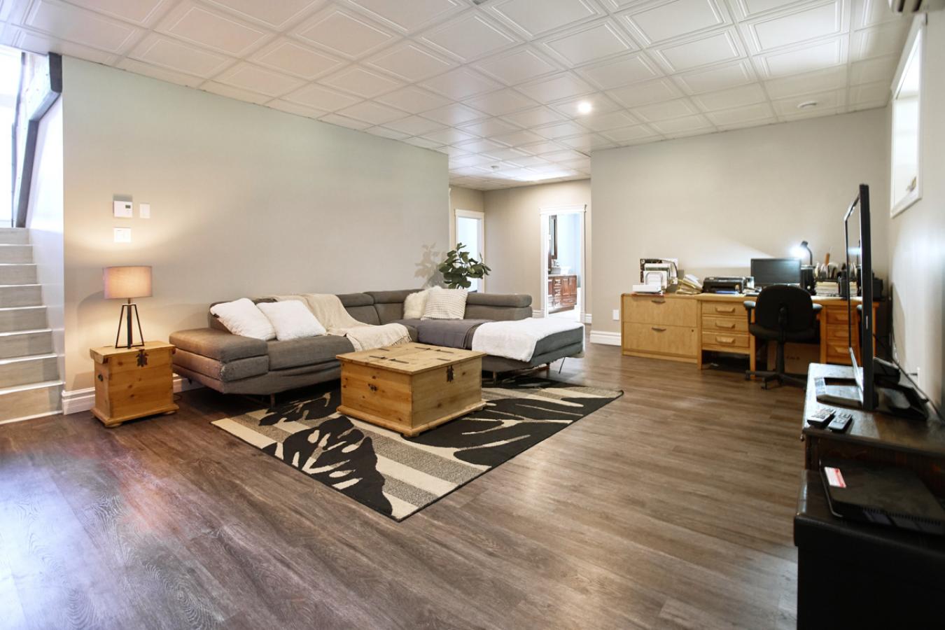 Cookshire-Eaton, QC, J0B1M0, Canada, 4 Bedrooms Bedrooms, ,2 BathroomsBathrooms,Residential,For Sale,1952550