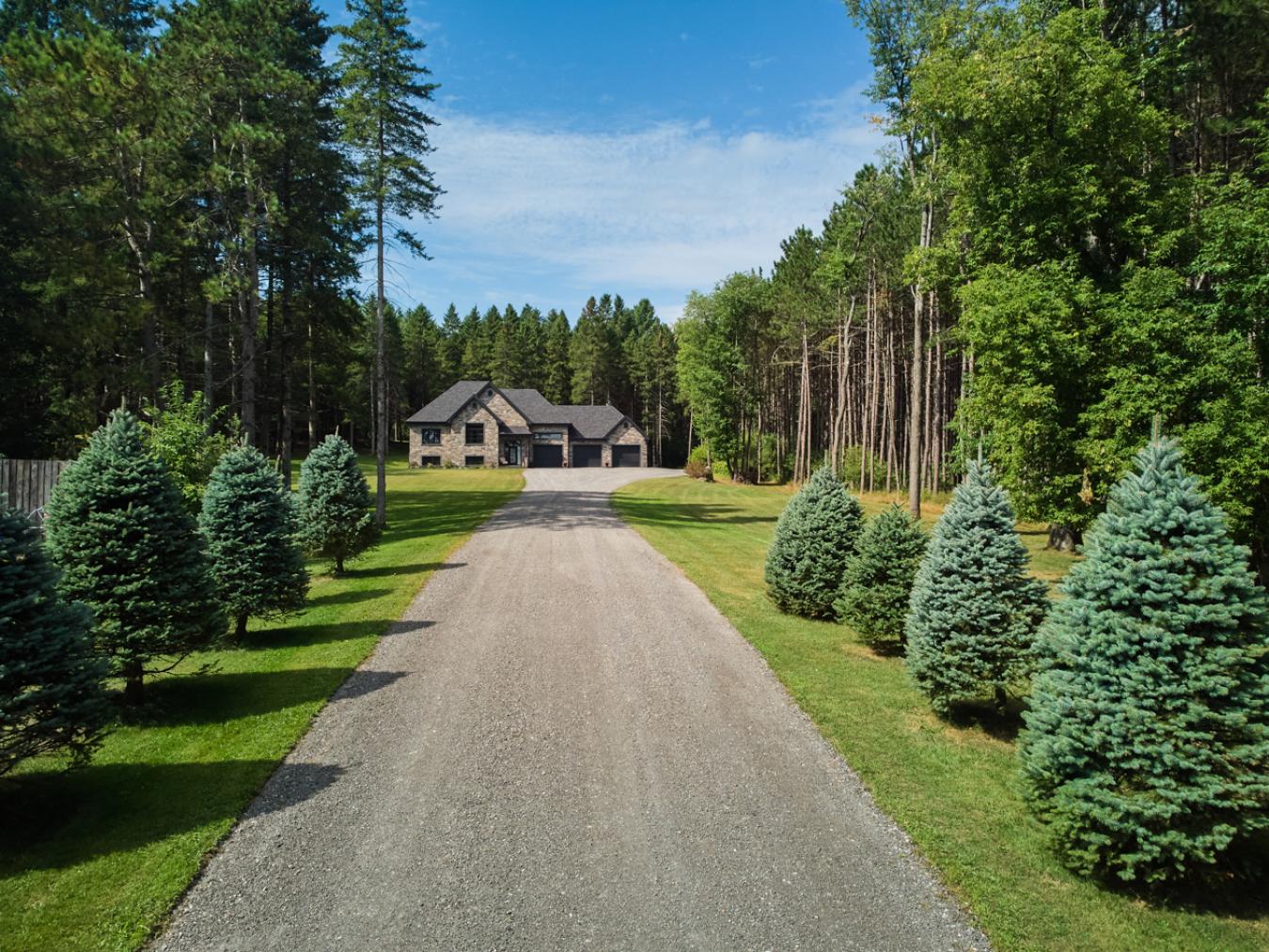 Cookshire-Eaton, QC, J0B1M0, Canada, 4 Bedrooms Bedrooms, ,2 BathroomsBathrooms,Residential,For Sale,1952550