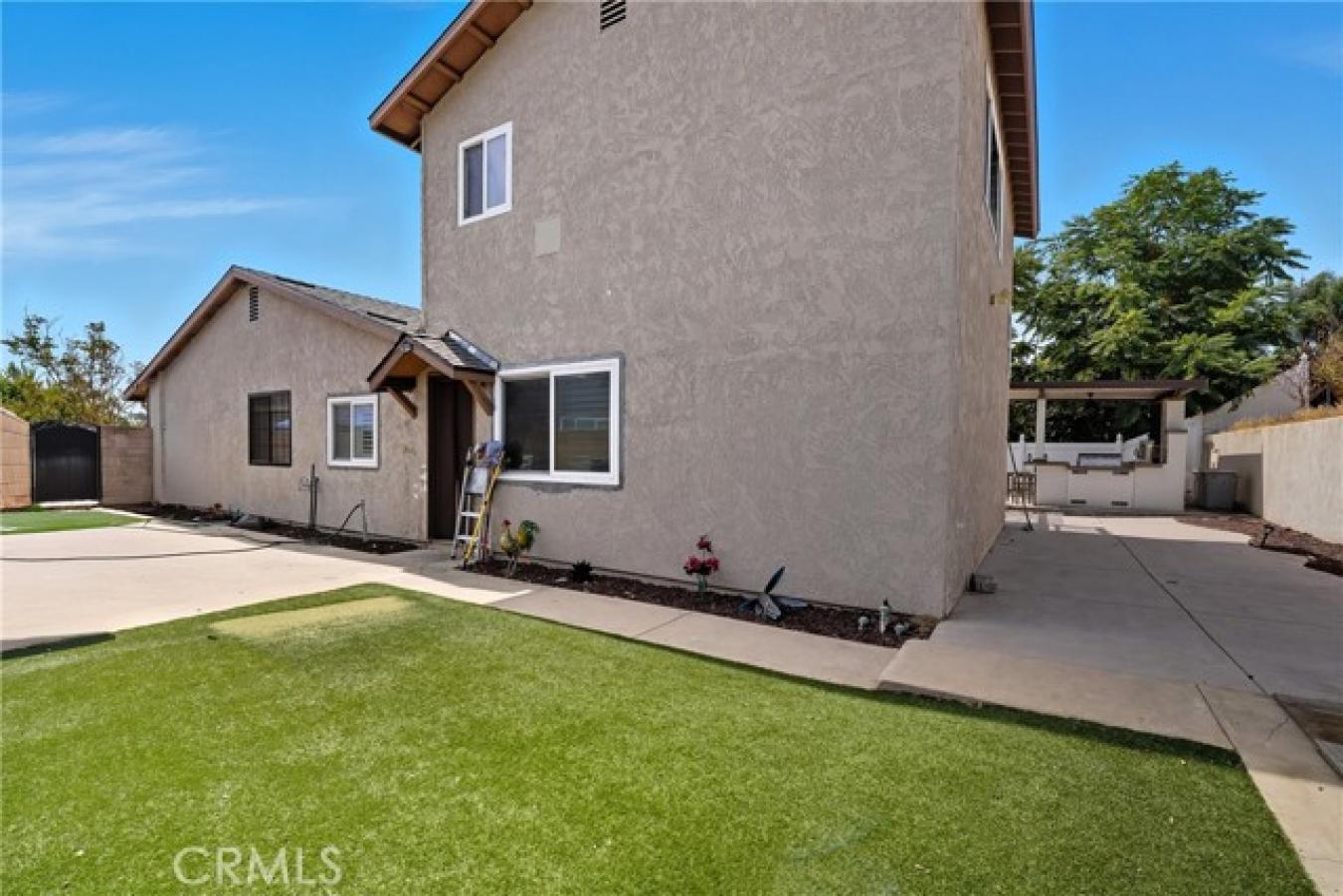 Chino, San Bernardino, 91710, United States, 4 Bedrooms Bedrooms, ,3 BathroomsBathrooms,Residential,For Sale,1952545