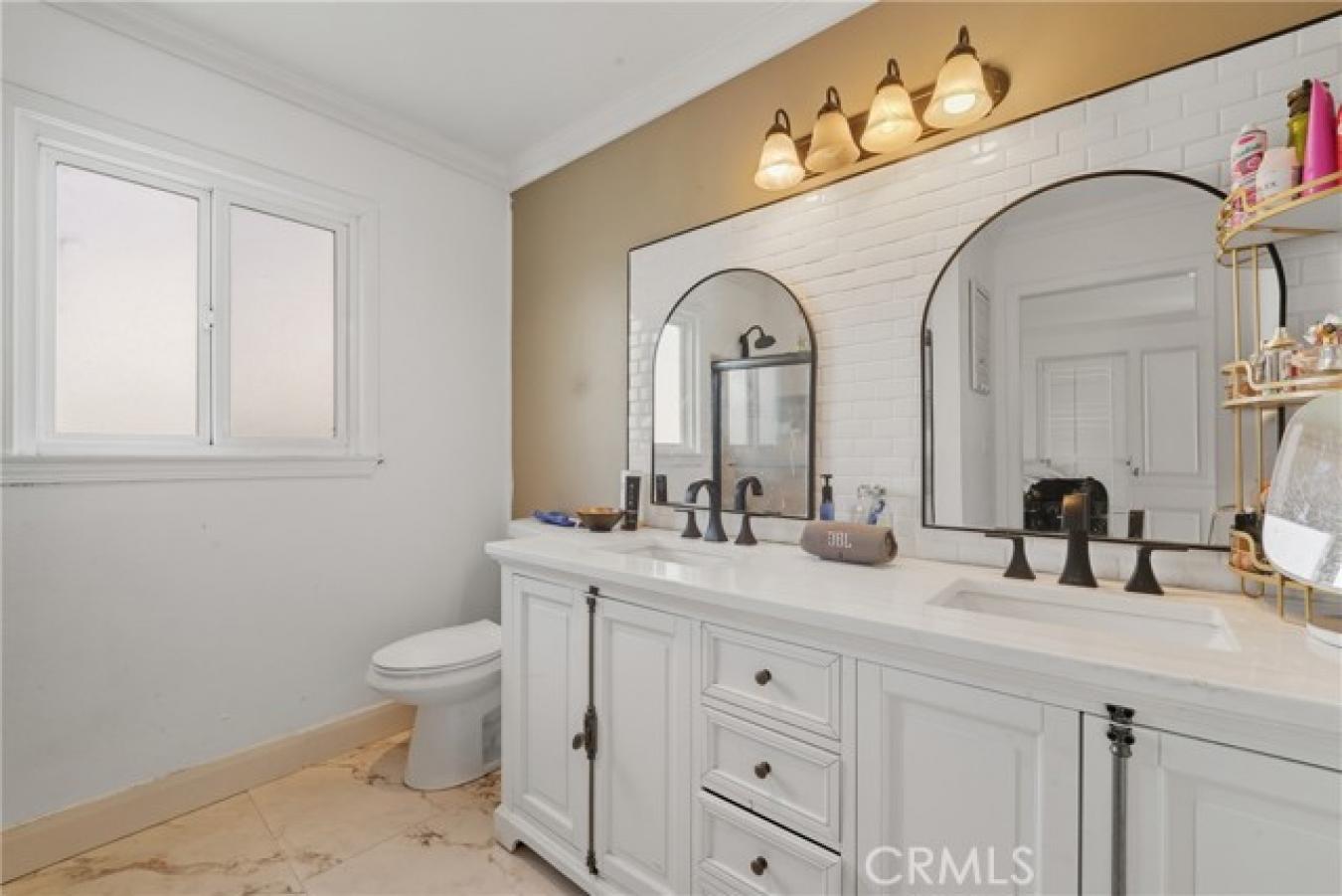 Chino, San Bernardino, 91710, United States, 4 Bedrooms Bedrooms, ,3 BathroomsBathrooms,Residential,For Sale,1952545