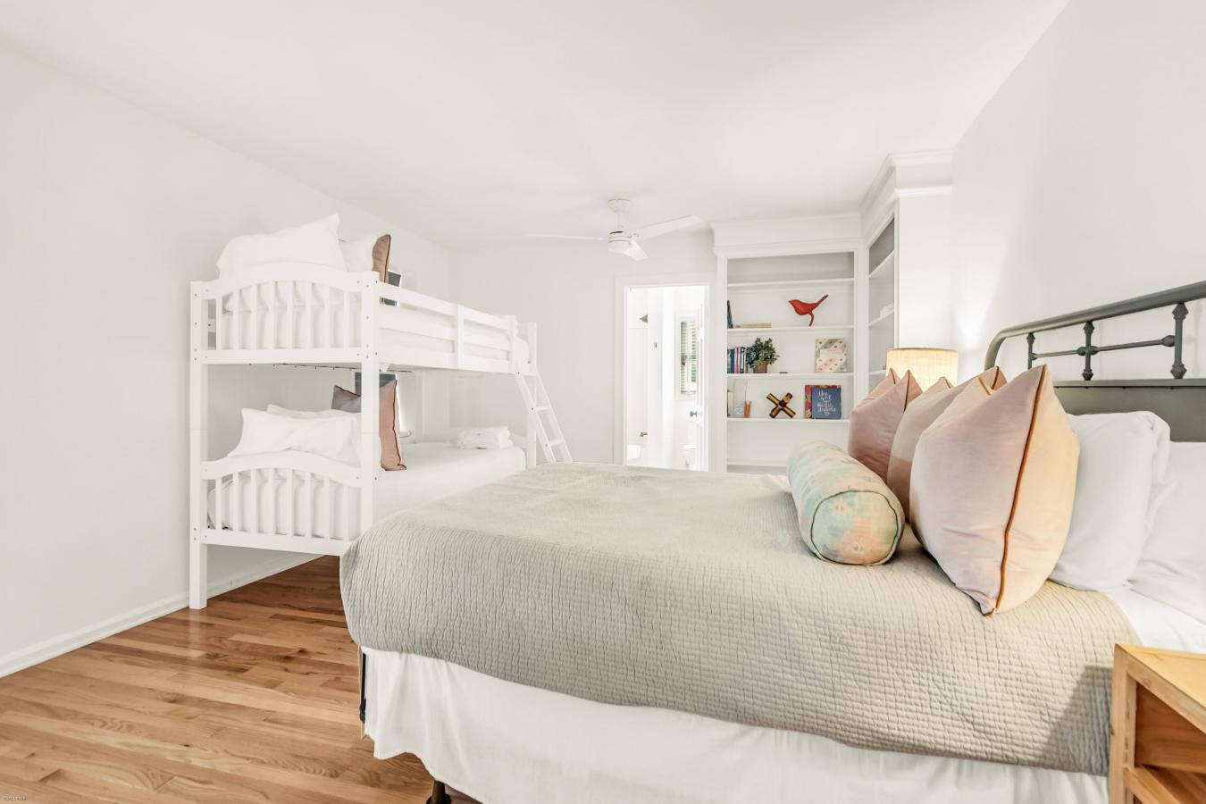 Isle of Palms, Charleston, 29451, United States, 5 Bedrooms Bedrooms, ,4 BathroomsBathrooms,Residential,For Sale,1952544