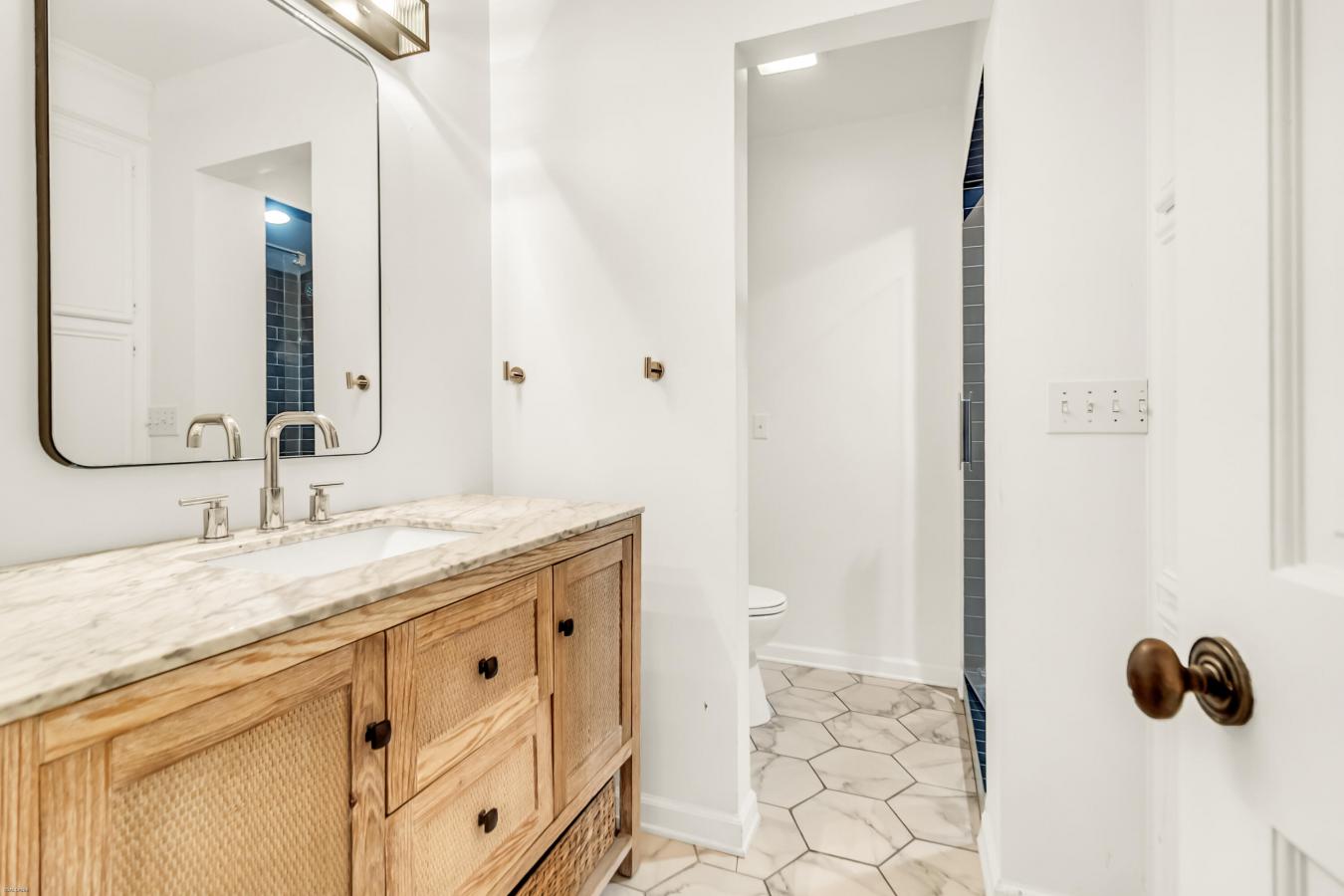 Isle of Palms, Charleston, 29451, United States, 5 Bedrooms Bedrooms, ,4 BathroomsBathrooms,Residential,For Sale,1952544