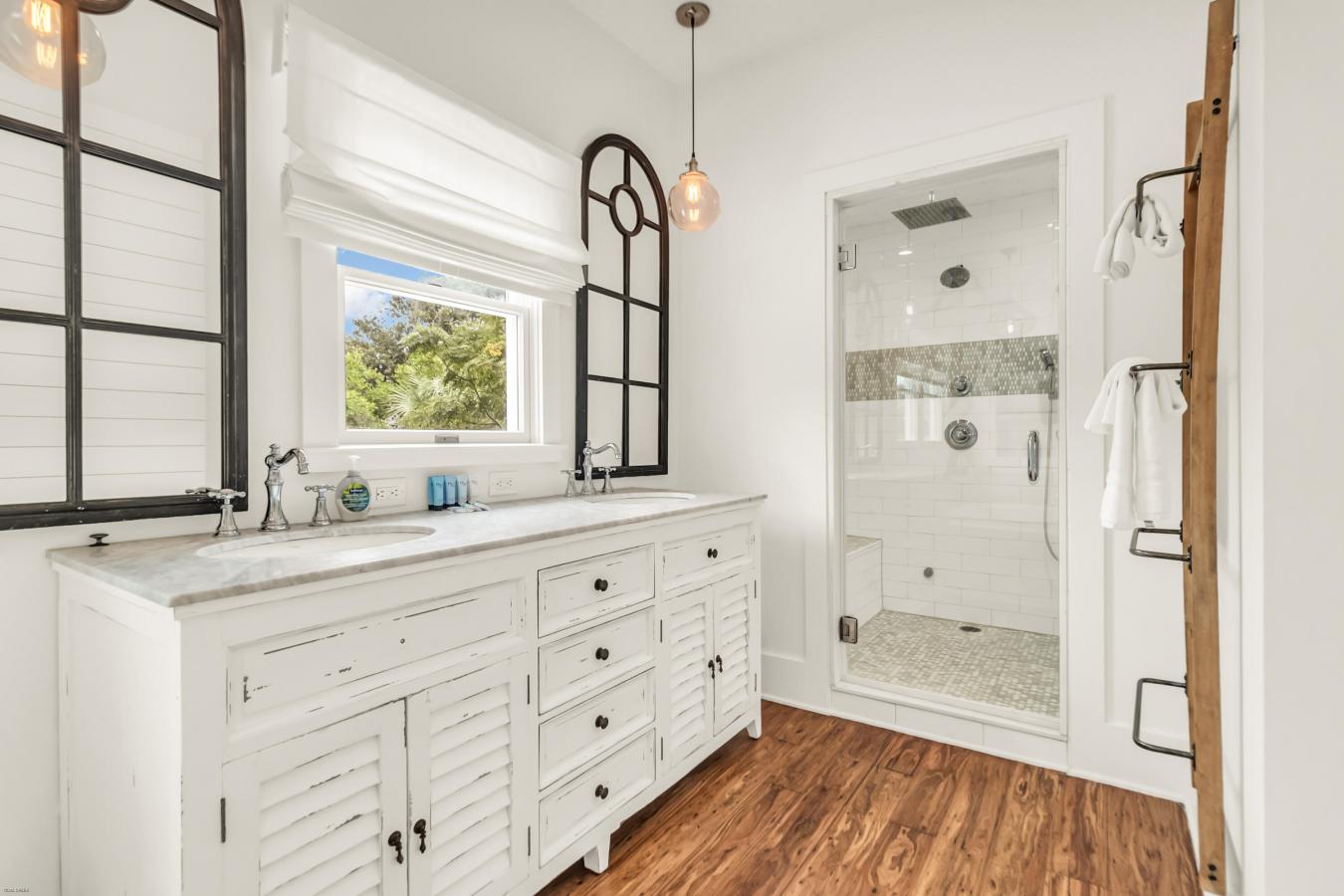 Isle of Palms, Charleston, 29451, United States, 5 Bedrooms Bedrooms, ,4 BathroomsBathrooms,Residential,For Sale,1952544