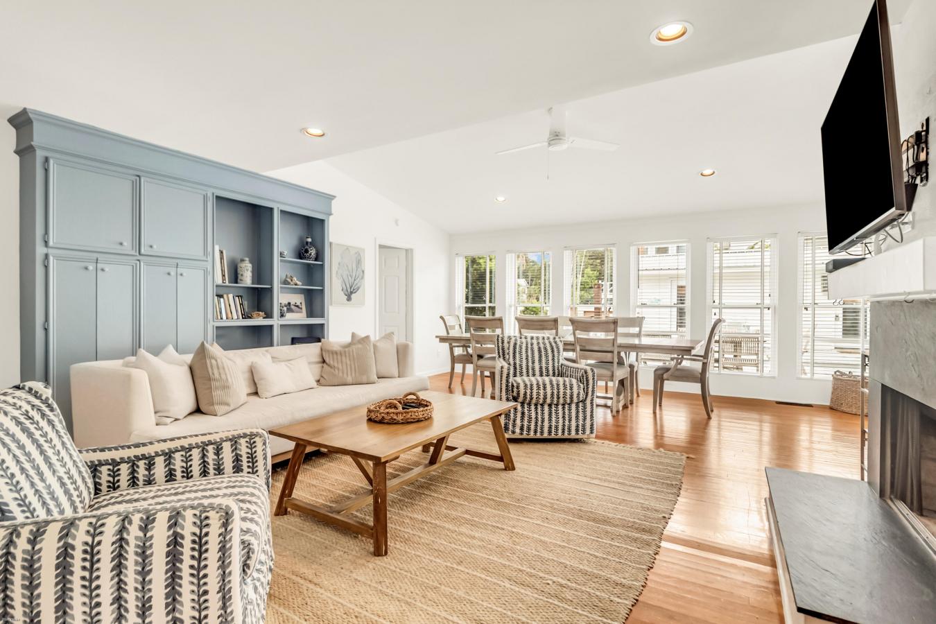 Isle of Palms, Charleston, 29451, United States, 5 Bedrooms Bedrooms, ,4 BathroomsBathrooms,Residential,For Sale,1952544