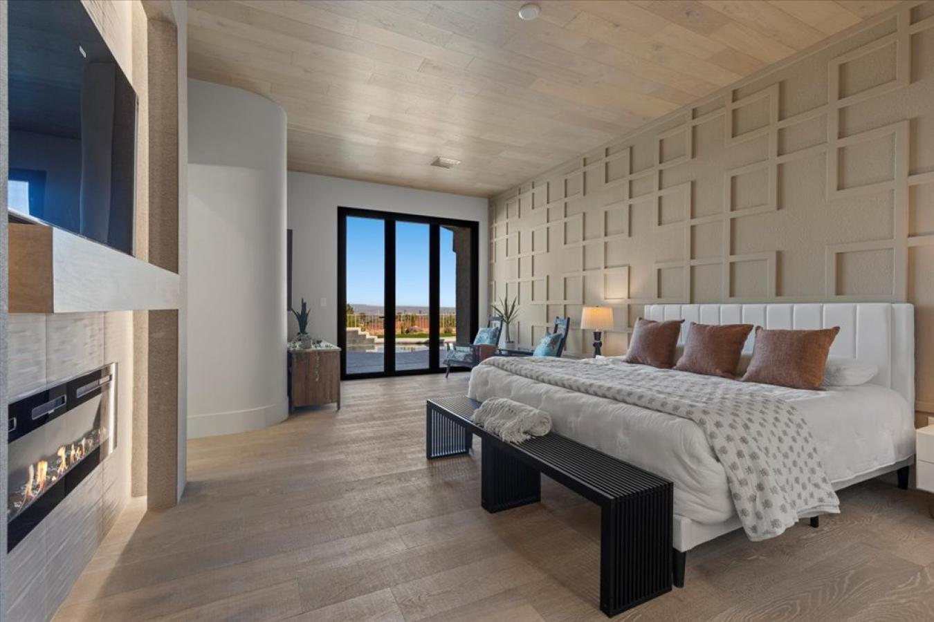 Las Vegas, Clark, 89134, United States, 3 Bedrooms Bedrooms, ,2 BathroomsBathrooms,Residential,For Sale,2009781