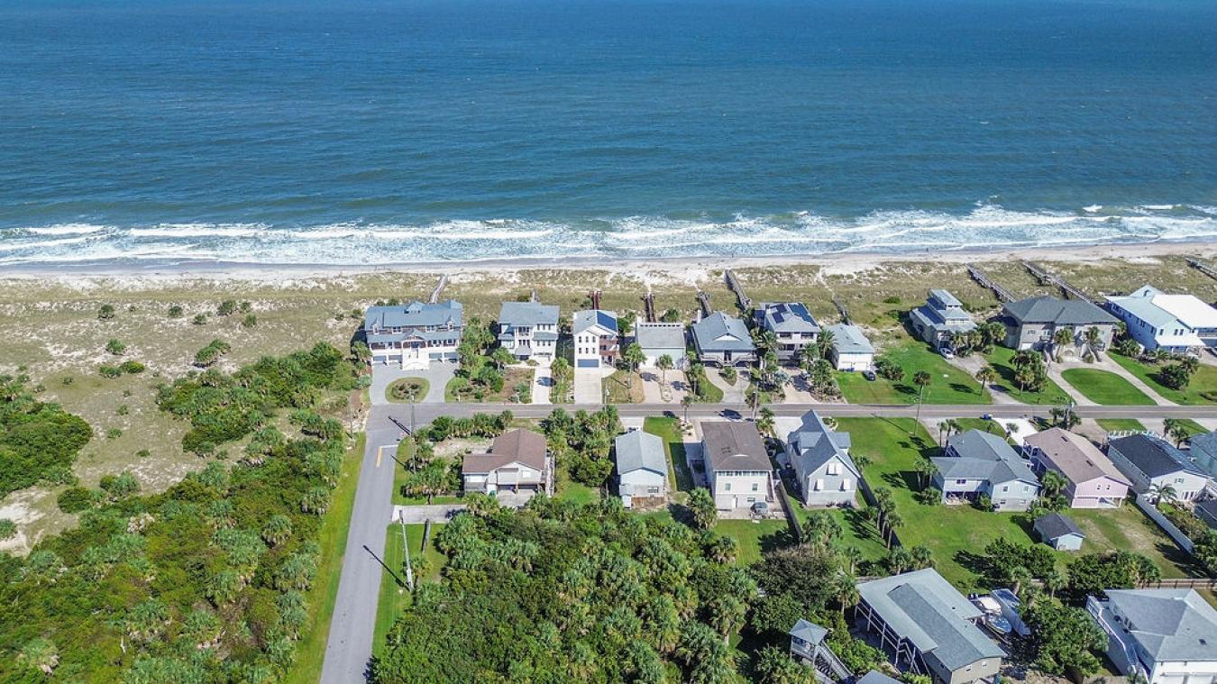 Fernandina Beach, Florida, 32034, United States, 4 Bedrooms Bedrooms, ,3 BathroomsBathrooms,Residential,For Sale,1952339