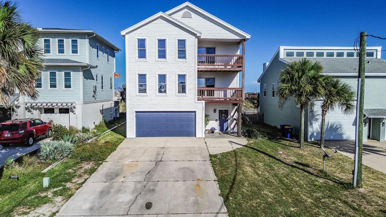 Fernandina Beach, Florida, 32034, United States, 4 Bedrooms Bedrooms, ,3 BathroomsBathrooms,Residential,For Sale,1952339