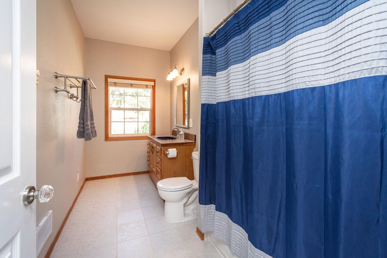 Colfax, California, 95713, United States, 3 Bedrooms Bedrooms, ,2 BathroomsBathrooms,Residential,For Sale,1952540