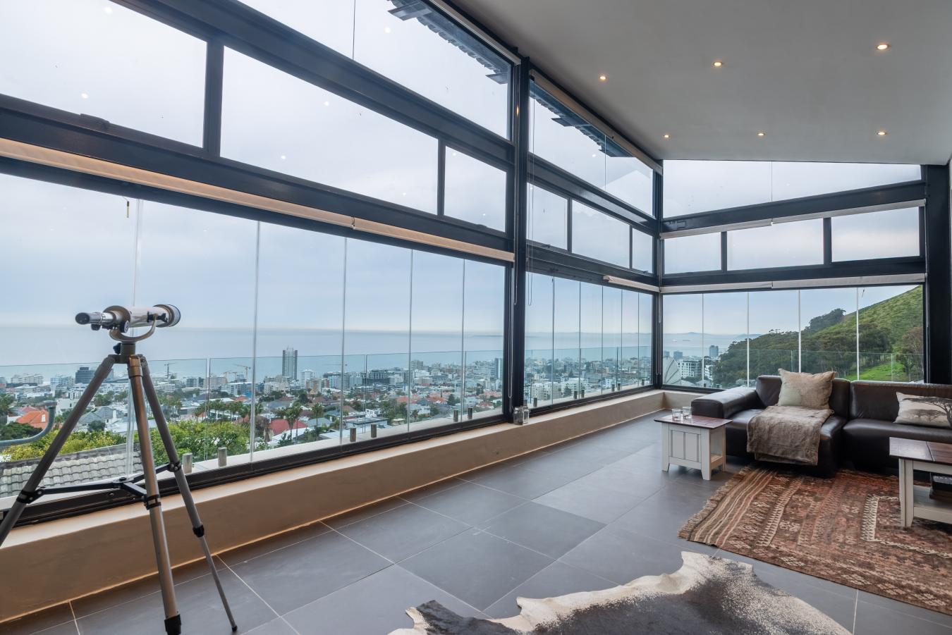 Cape Town, Fresnaye, South Africa, 5 Bedrooms Bedrooms, ,4 BathroomsBathrooms,Residential,For Sale,1952539
