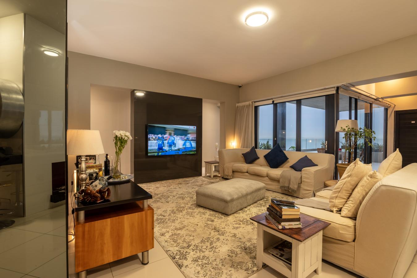 Cape Town, Fresnaye, South Africa, 5 Bedrooms Bedrooms, ,4 BathroomsBathrooms,Residential,For Sale,1952539