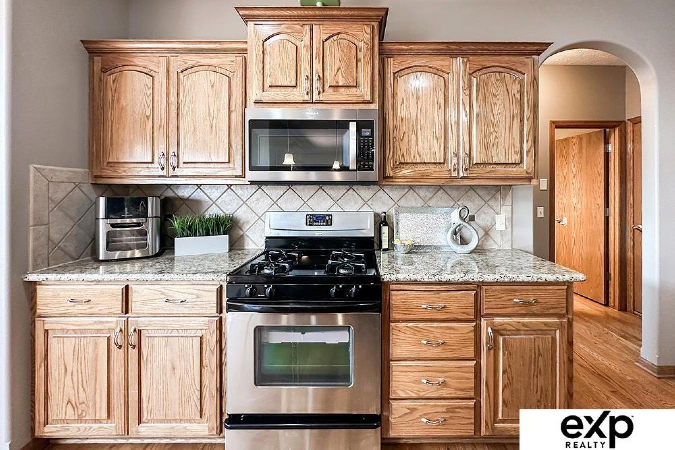 Papillion, Sarpy, 68046, United States, 5 Bedrooms Bedrooms, ,4 BathroomsBathrooms,Residential,For Sale,1952969