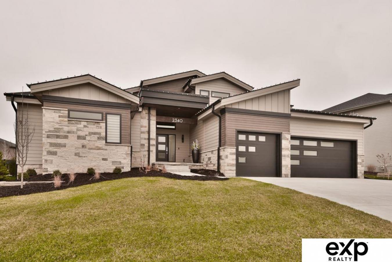 Elkhorn, Douglas, 68022, United States, 6 Bedrooms Bedrooms, ,5 BathroomsBathrooms,Residential,For Sale,1952967