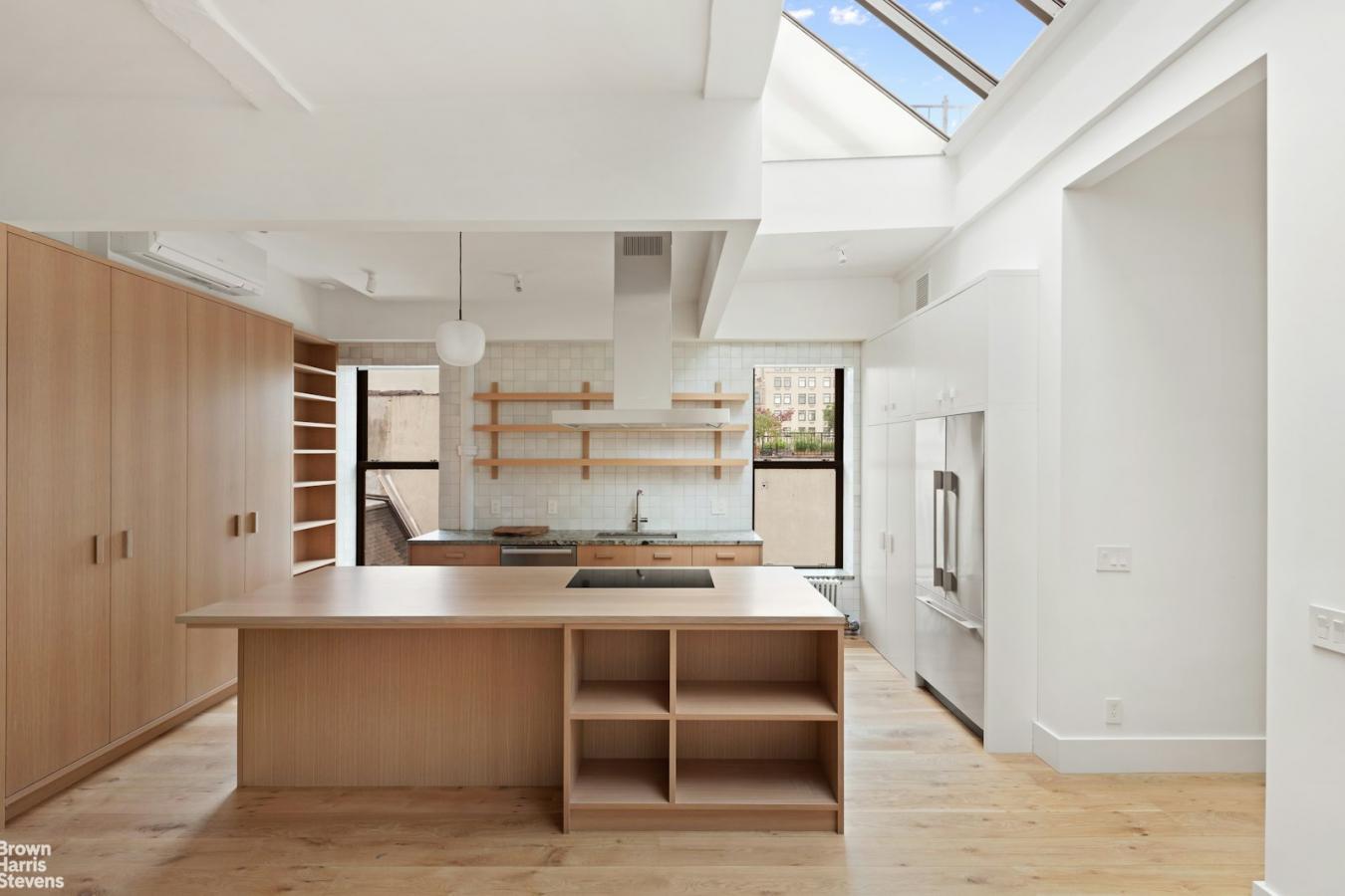 Soho, New York, 10012, United States, 3 Bedrooms Bedrooms, ,2 BathroomsBathrooms,Residential,For Sale,1952963