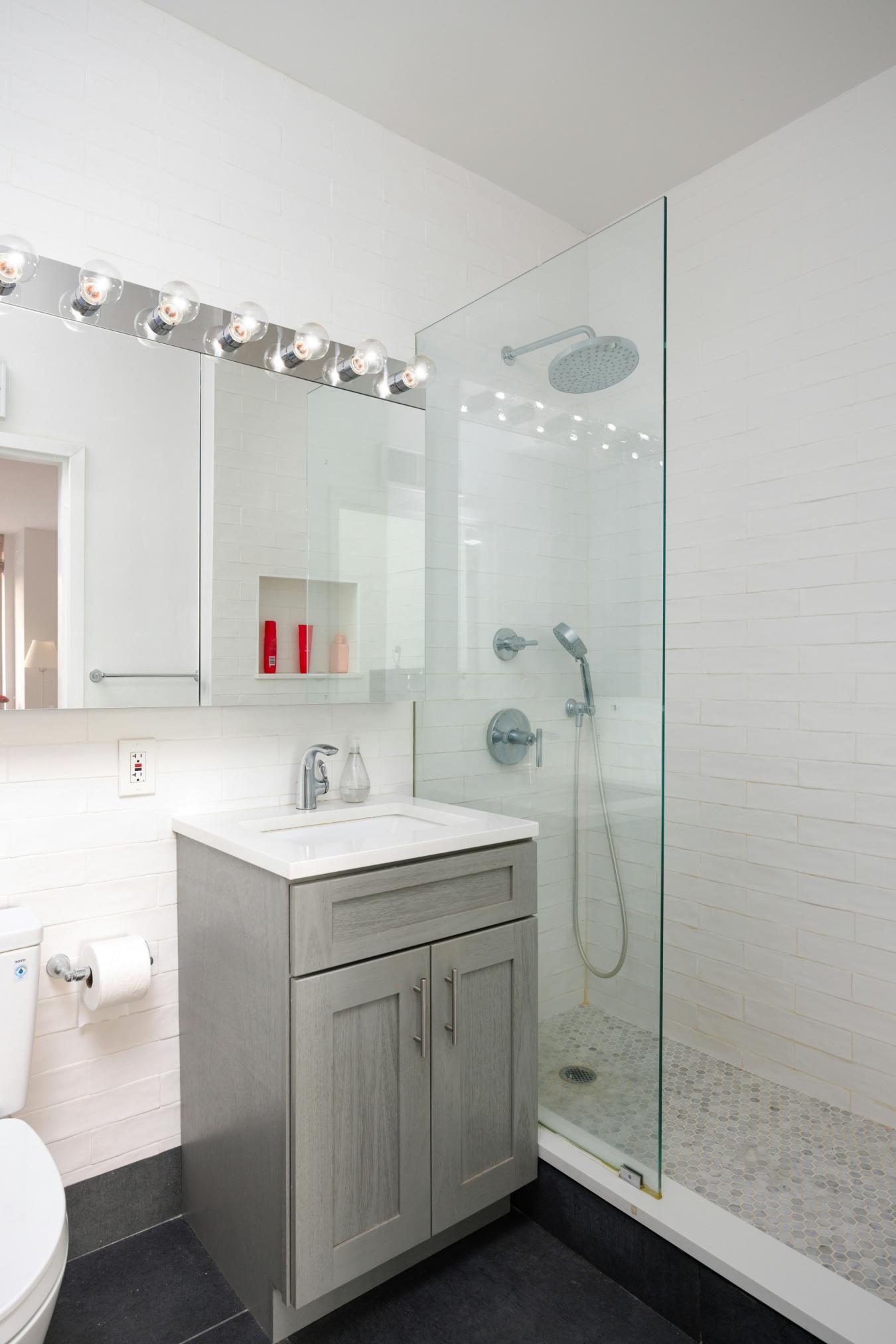 New York, New York, 10024, United States, 5 Bedrooms Bedrooms, ,4 BathroomsBathrooms,Residential,For Sale,1952961
