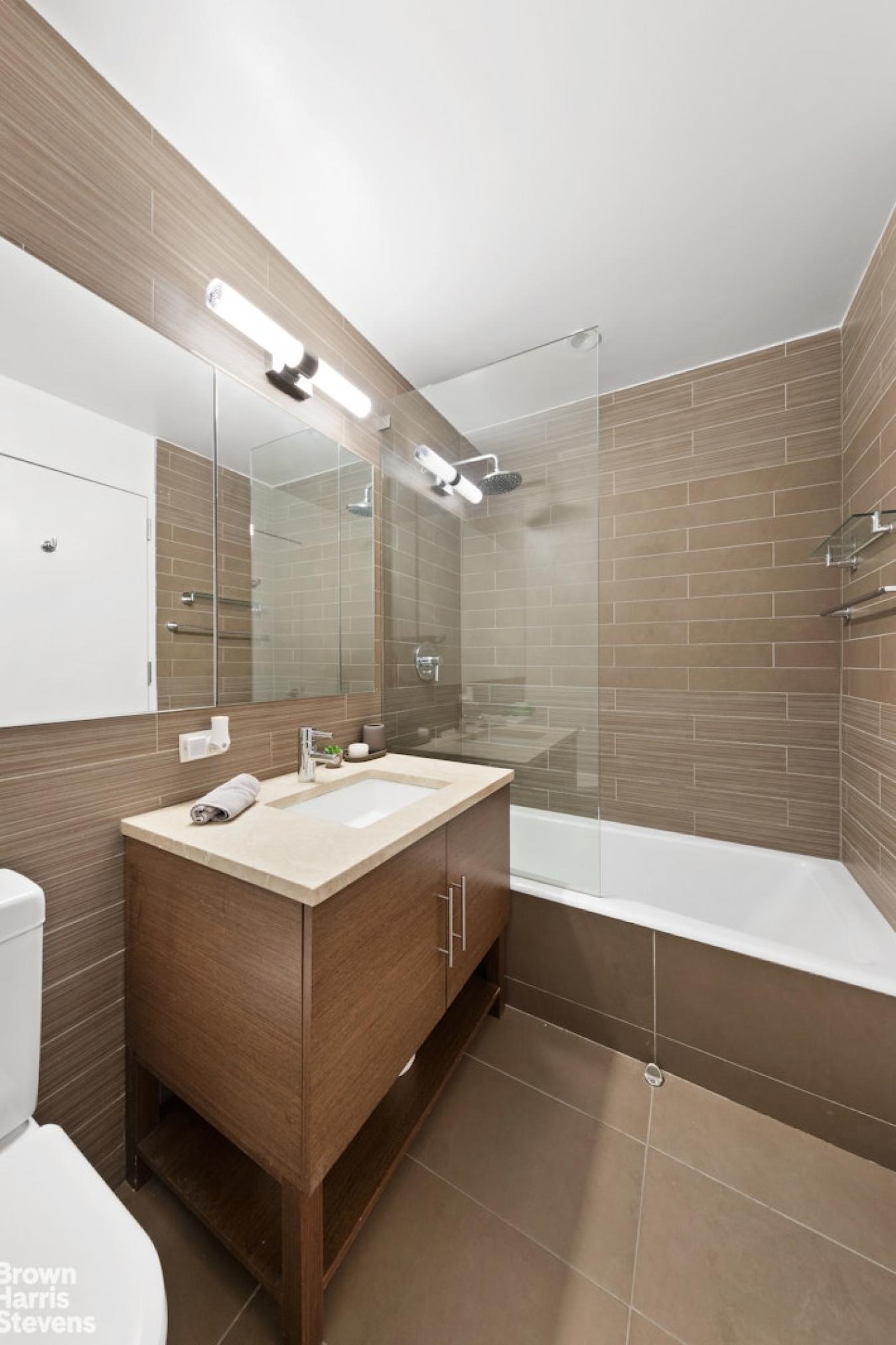 New York, New York, 10036, United States, 2 Bedrooms Bedrooms, ,2 BathroomsBathrooms,Residential,For Sale,1952955