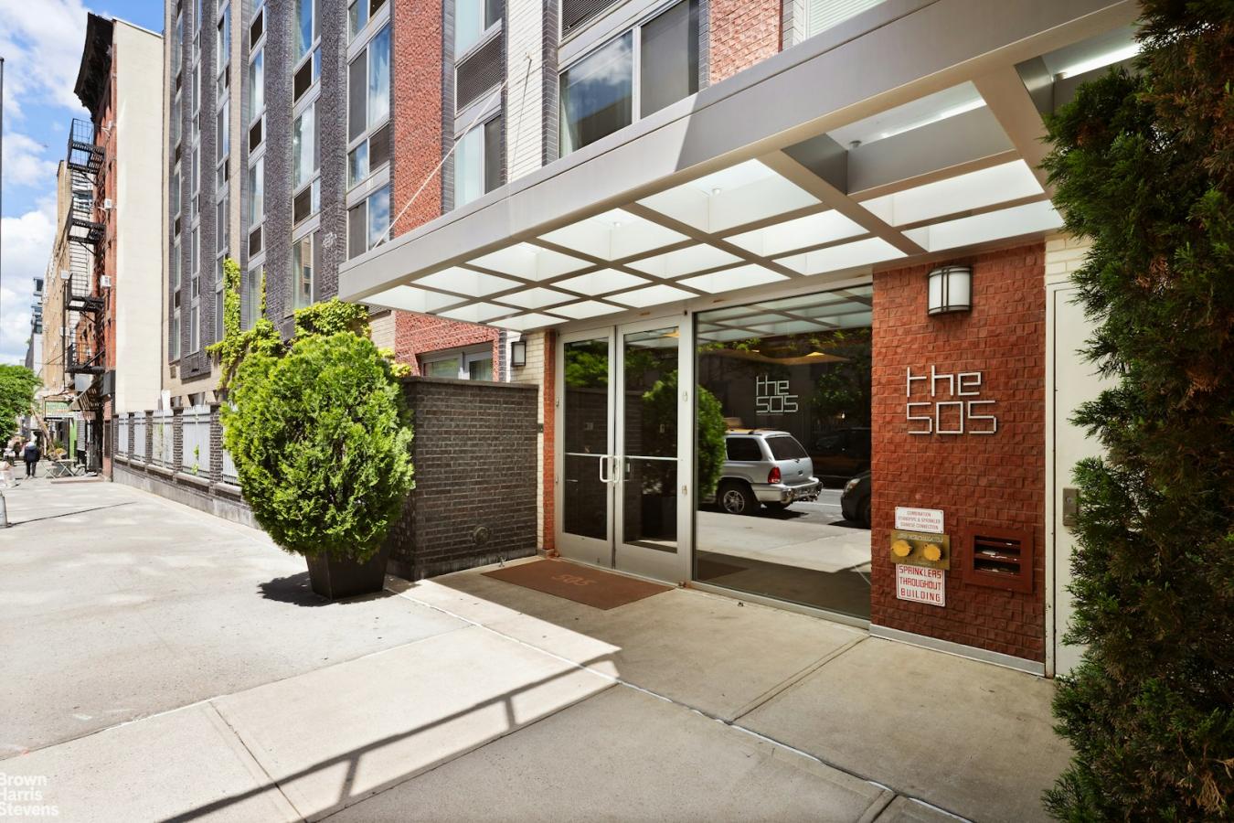 New York, New York, 10036, United States, 2 Bedrooms Bedrooms, ,2 BathroomsBathrooms,Residential,For Sale,1952955