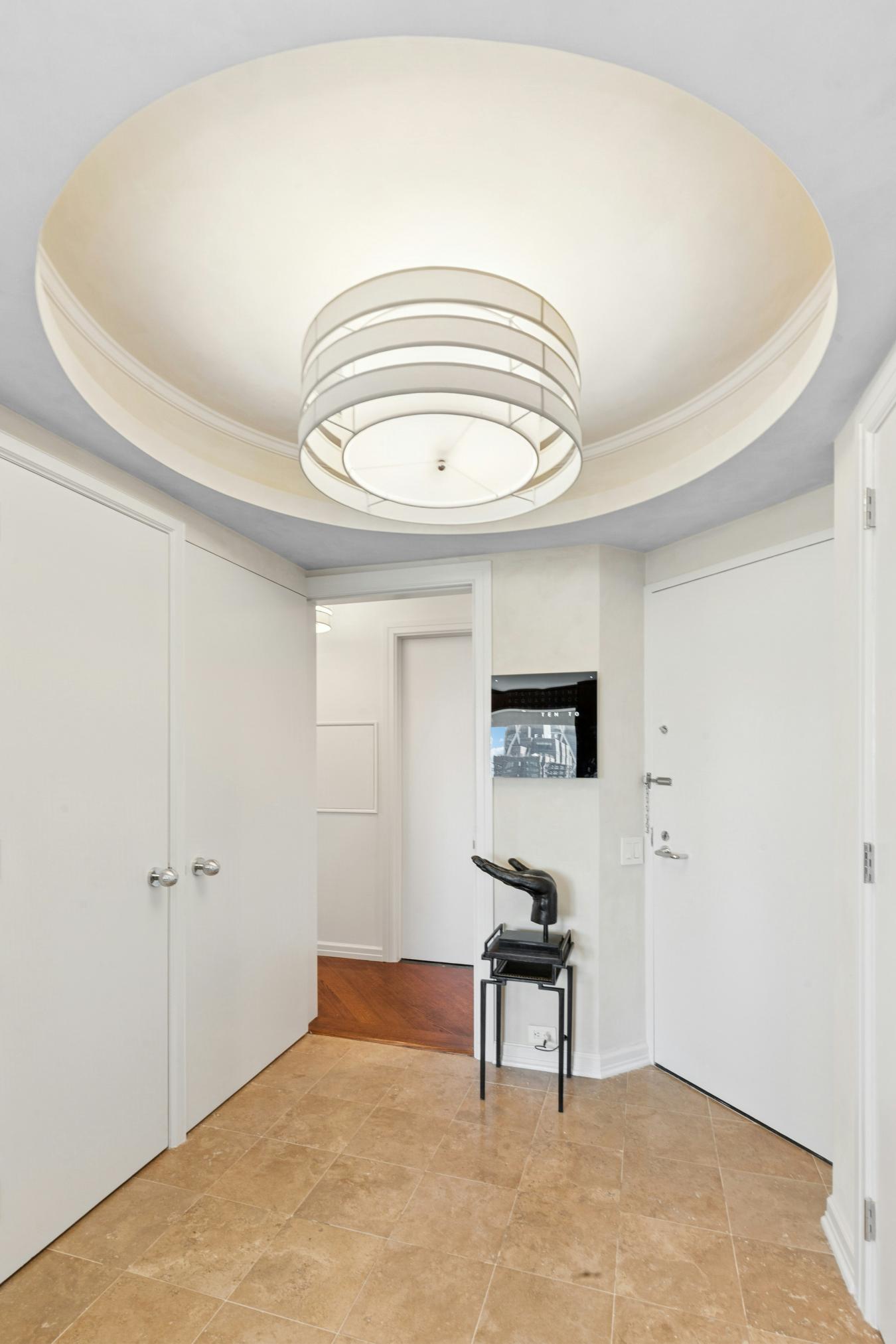 New York, New York, 10019, United States, 1 Bedroom Bedrooms, ,1 BathroomBathrooms,Residential,For Sale,1952951