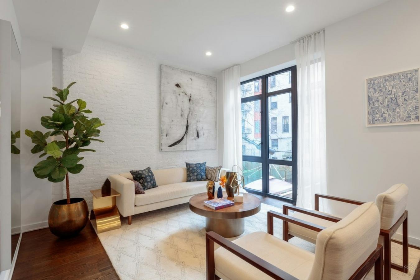 Harlem, New York, 10031, United States, 1 Bedroom Bedrooms, ,2 BathroomsBathrooms,Residential,For Sale,1952950