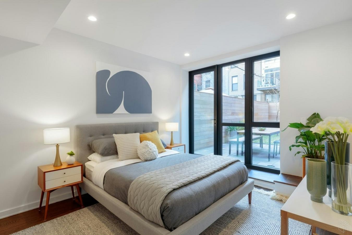 Harlem, New York, 10031, United States, 1 Bedroom Bedrooms, ,2 BathroomsBathrooms,Residential,For Sale,1952950