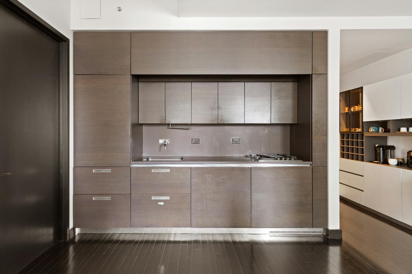 Financial District, New York, 10005, United States, 1 Bedroom Bedrooms, ,2 BathroomsBathrooms,Residential,For Sale,1952949