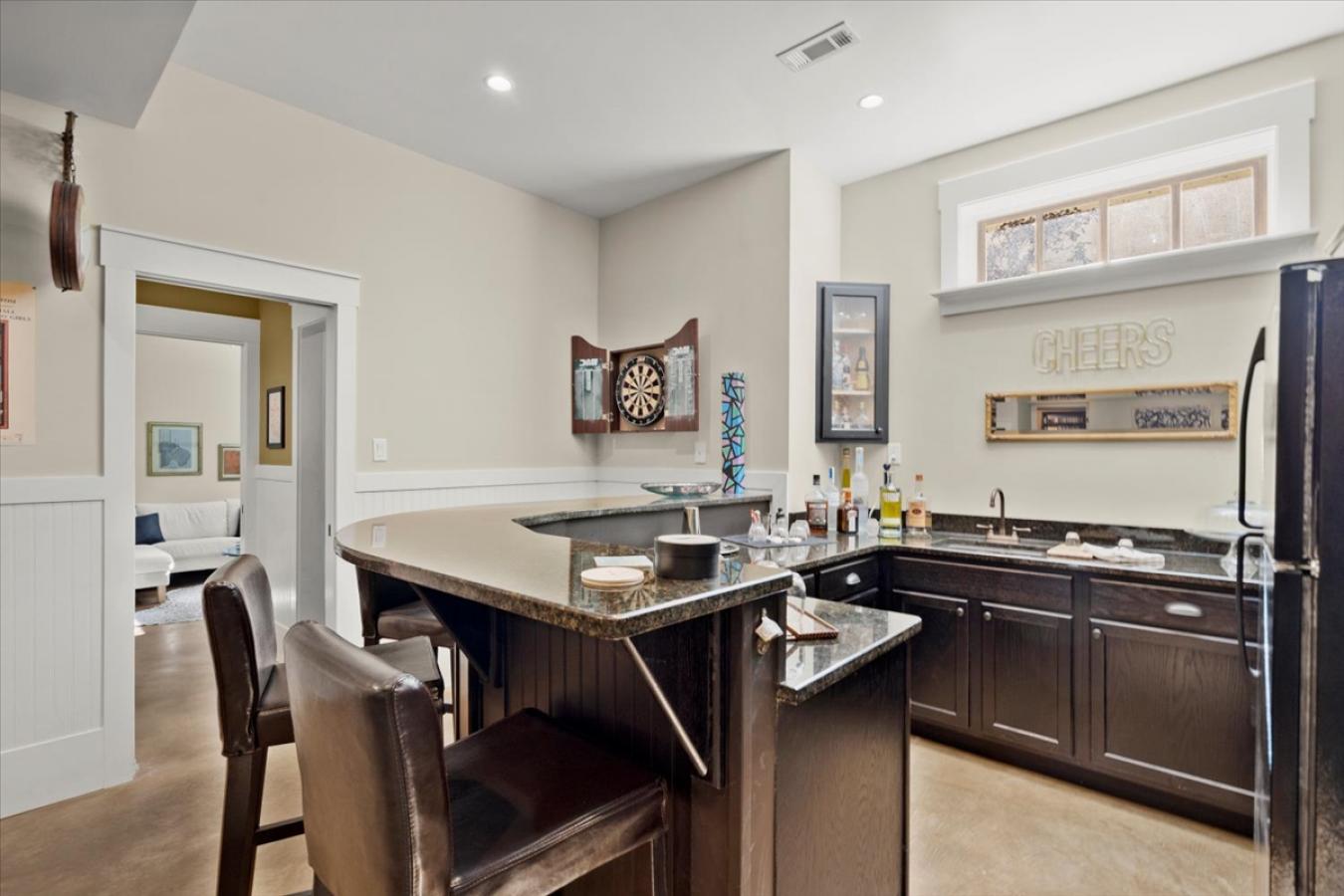 Roswell, Fulton, 30075, United States, 5 Bedrooms Bedrooms, ,5 BathroomsBathrooms,Residential,For Sale,1952943