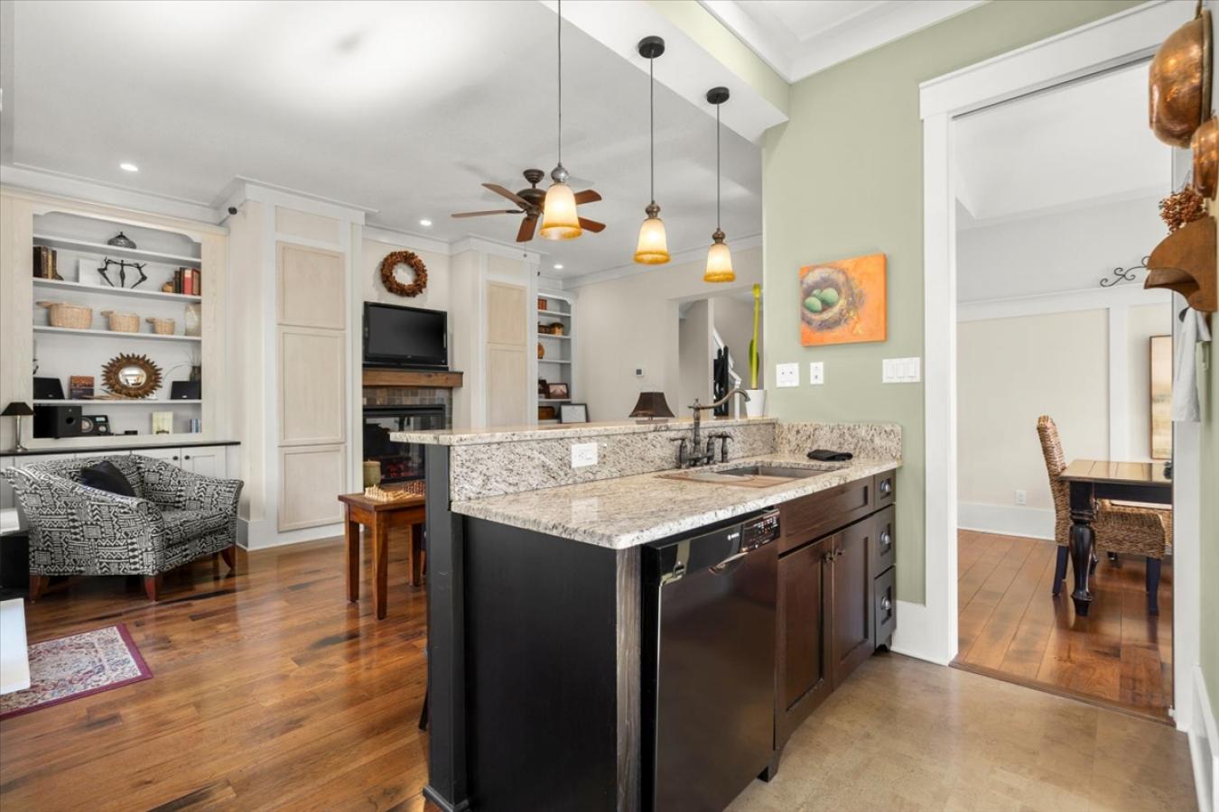 Roswell, Fulton, 30075, United States, 5 Bedrooms Bedrooms, ,5 BathroomsBathrooms,Residential,For Sale,1952943