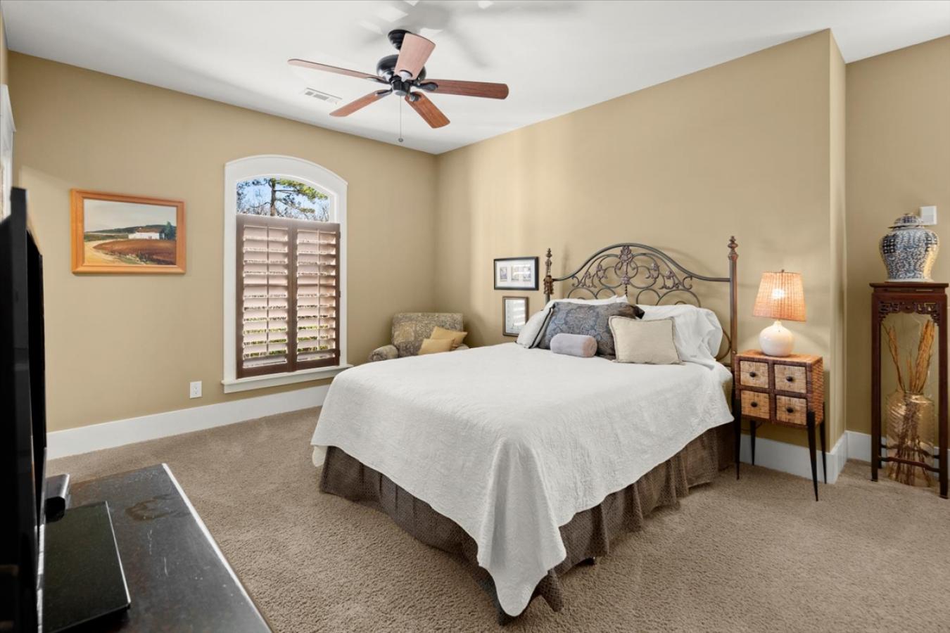 Roswell, Fulton, 30075, United States, 5 Bedrooms Bedrooms, ,5 BathroomsBathrooms,Residential,For Sale,1952943