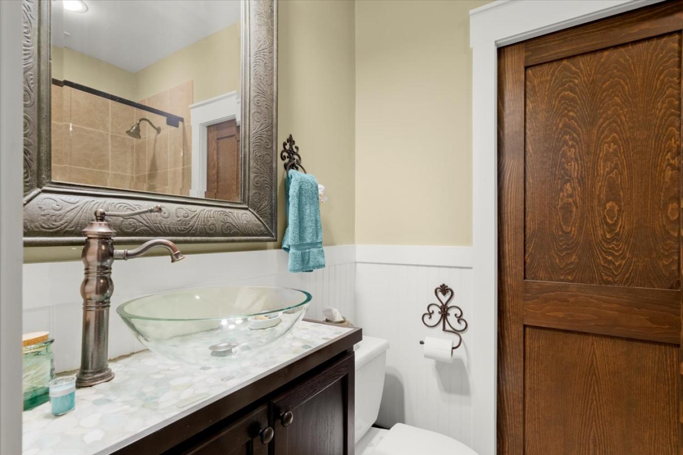 Roswell, Fulton, 30075, United States, 5 Bedrooms Bedrooms, ,5 BathroomsBathrooms,Residential,For Sale,1952943