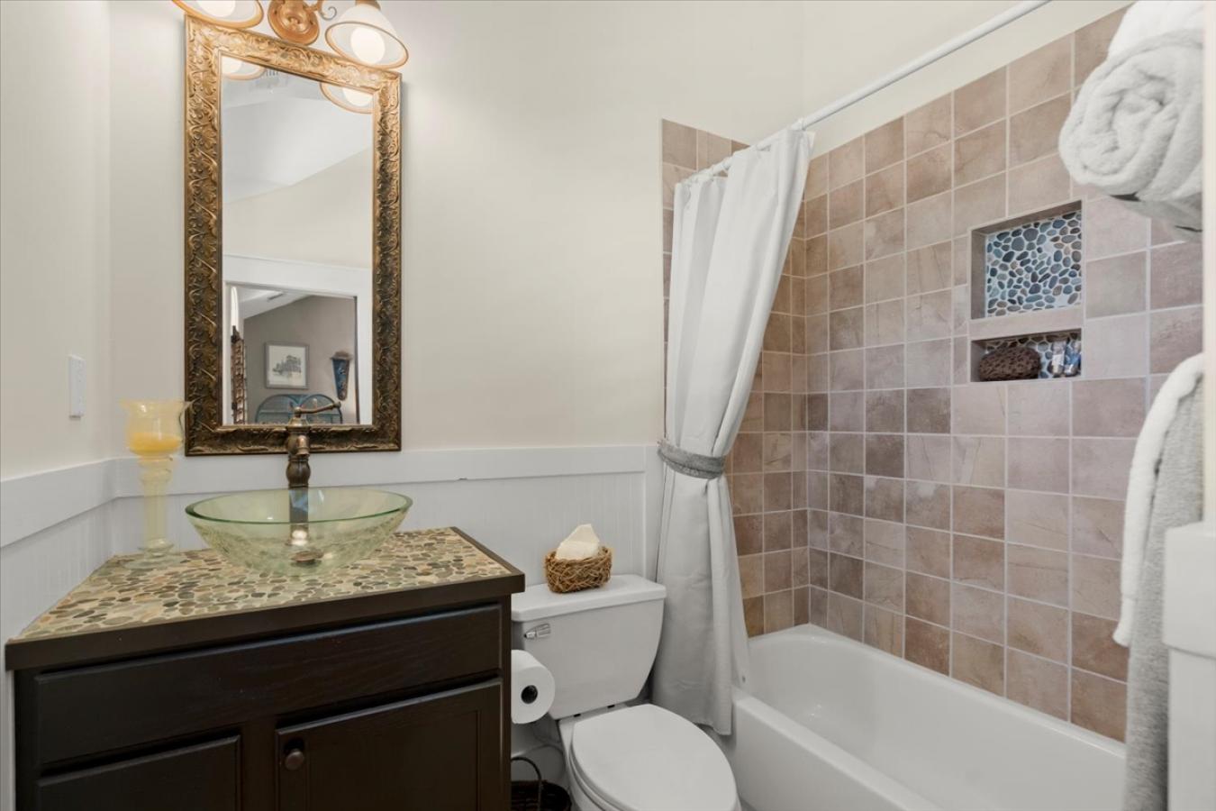 Roswell, Fulton, 30075, United States, 5 Bedrooms Bedrooms, ,5 BathroomsBathrooms,Residential,For Sale,1952943