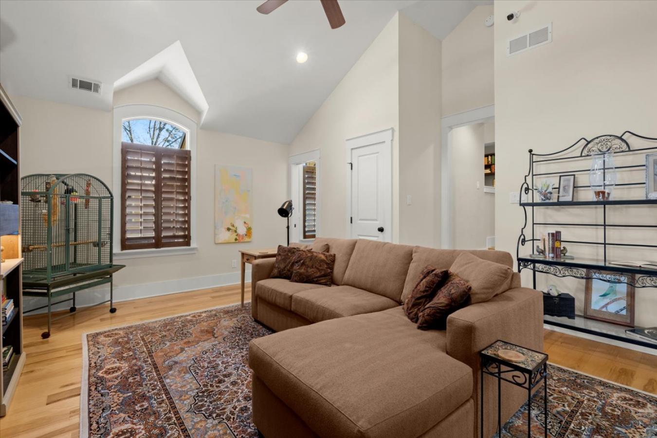 Roswell, Fulton, 30075, United States, 5 Bedrooms Bedrooms, ,5 BathroomsBathrooms,Residential,For Sale,1952943