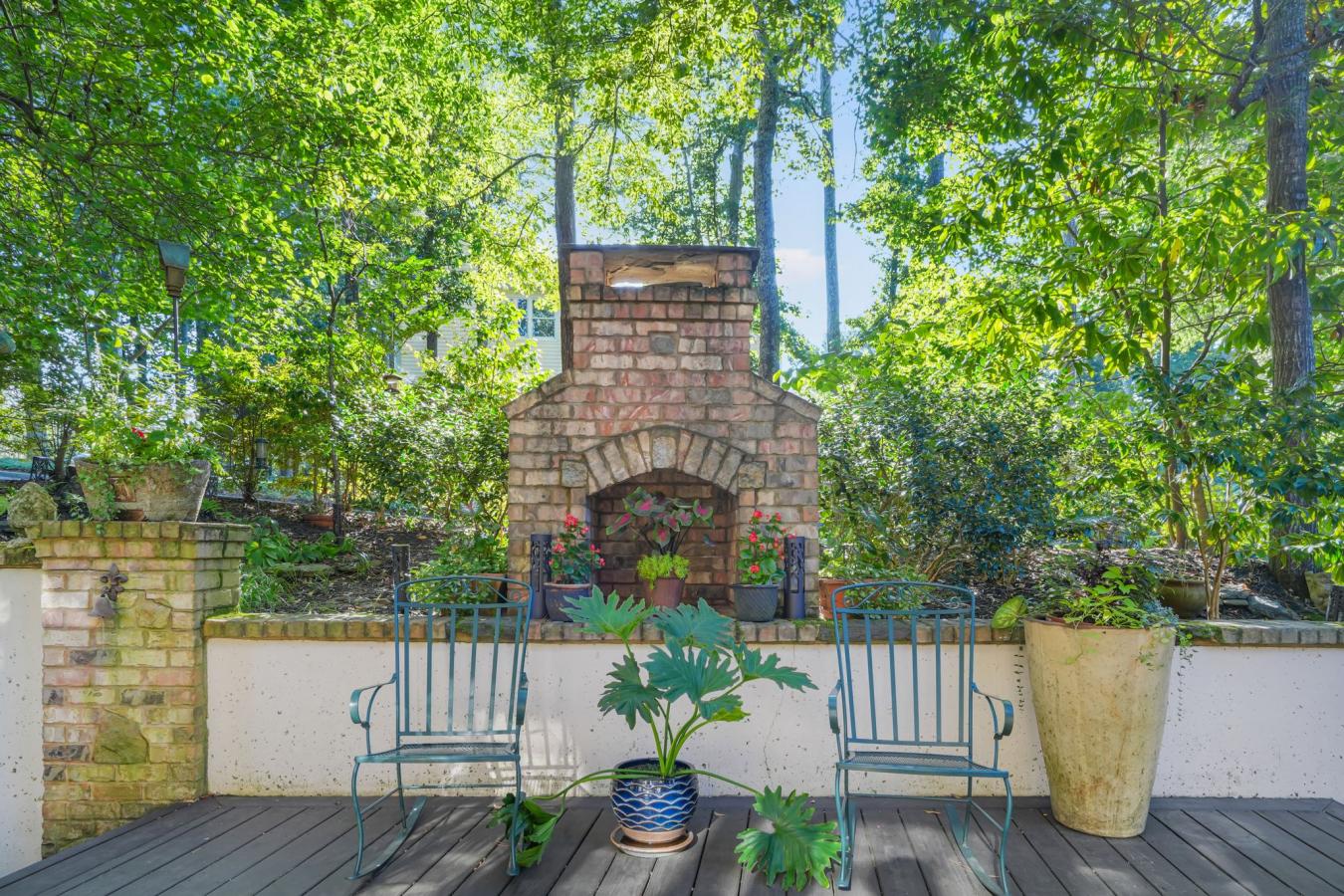 Roswell, Fulton, 30075, United States, 5 Bedrooms Bedrooms, ,5 BathroomsBathrooms,Residential,For Sale,1952943