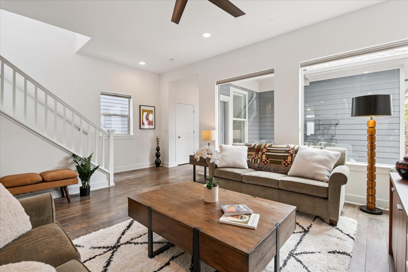 Denver, Denver, 80206, United States, 4 Bedrooms Bedrooms, ,3 BathroomsBathrooms,Residential,For Sale,1952935