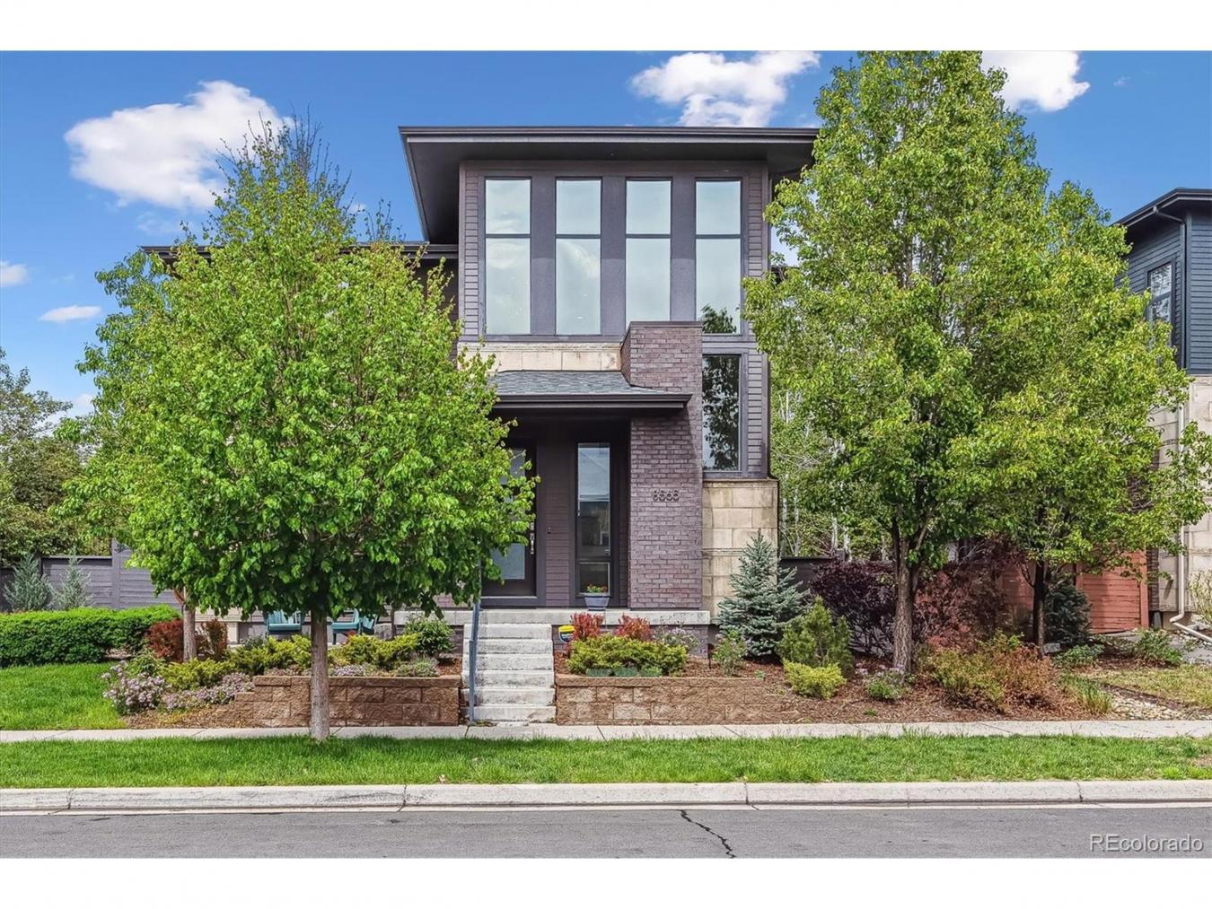 Denver, Denver, 80238, United States, 5 Bedrooms Bedrooms, ,4 BathroomsBathrooms,Residential,For Sale,1952933