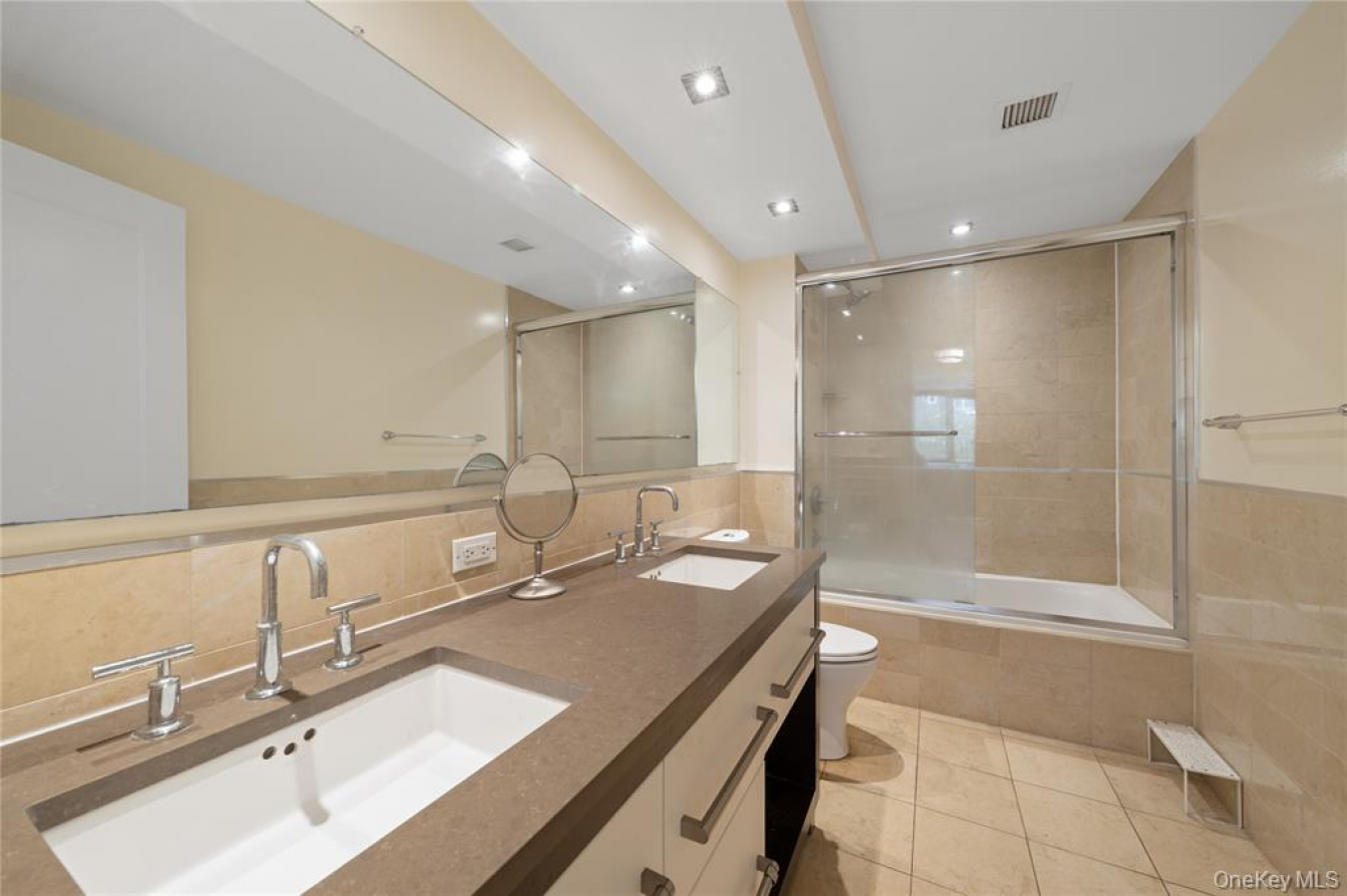 Forest Hills, Queens, 11375, United States, 2 Bedrooms Bedrooms, ,2 BathroomsBathrooms,Residential,For Sale,1953213