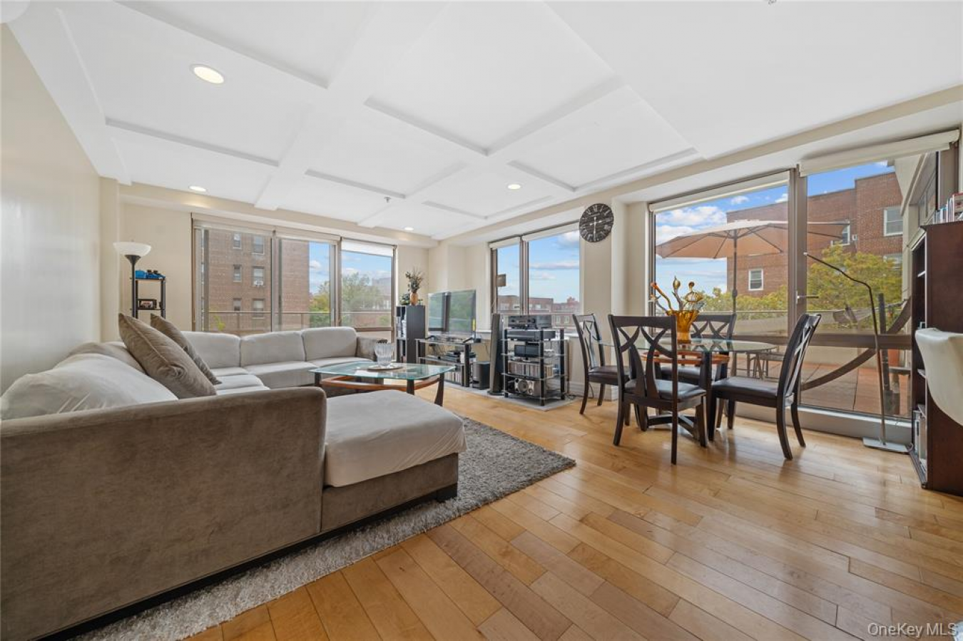 Forest Hills, Queens, 11375, United States, 2 Bedrooms Bedrooms, ,2 BathroomsBathrooms,Residential,For Sale,1953213
