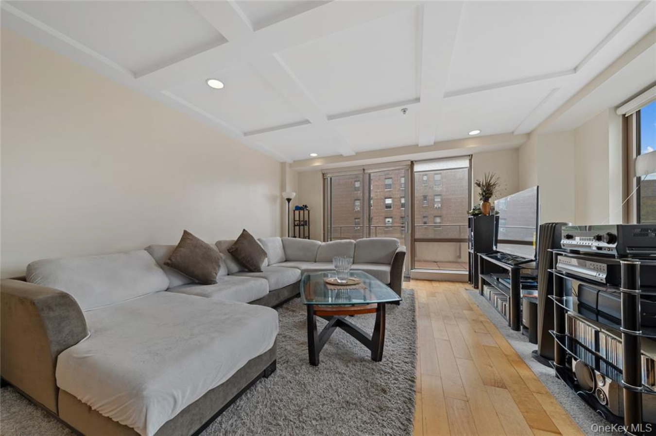 Forest Hills, Queens, 11375, United States, 2 Bedrooms Bedrooms, ,2 BathroomsBathrooms,Residential,For Sale,1953213