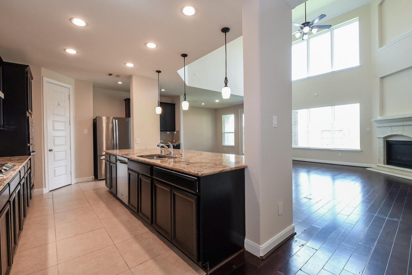 Sugar Land, Fort Bend, 77479, United States, 6 Bedrooms Bedrooms, ,4 BathroomsBathrooms,Residential,For Sale,1953210