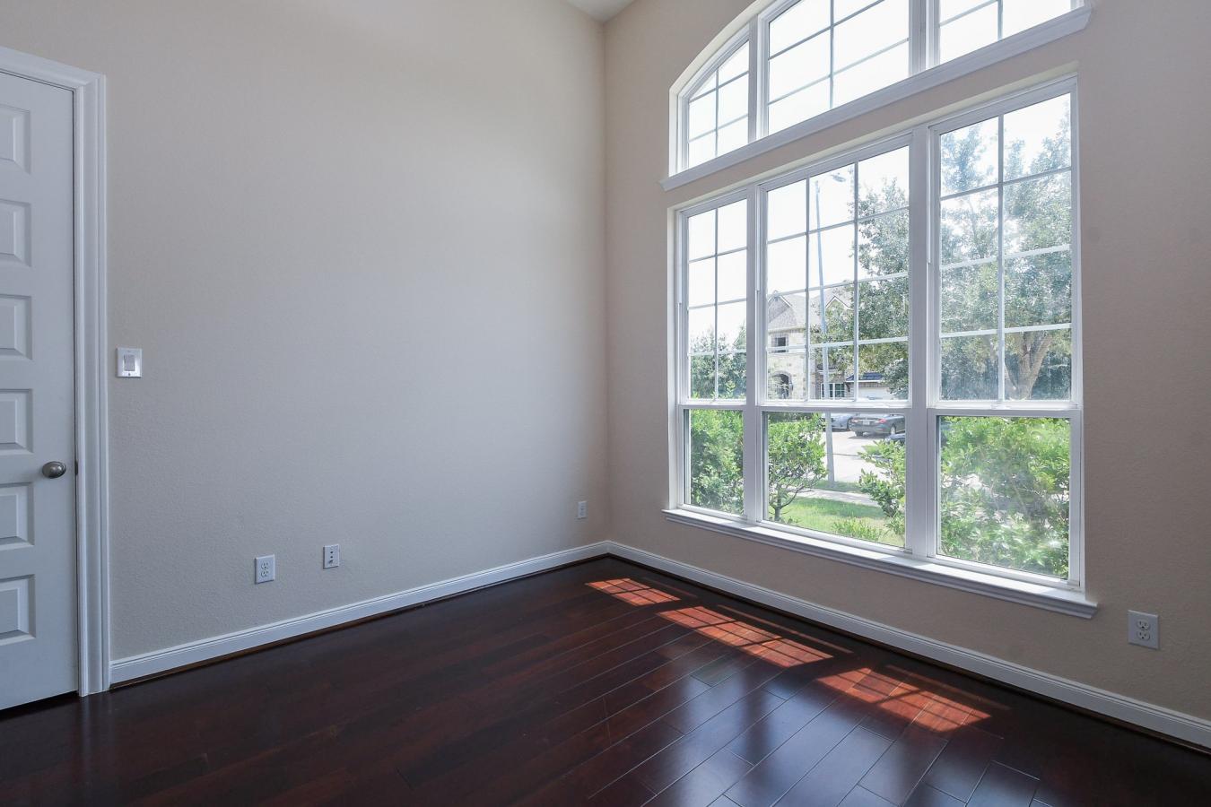 Sugar Land, Fort Bend, 77479, United States, 6 Bedrooms Bedrooms, ,4 BathroomsBathrooms,Residential,For Sale,1953210
