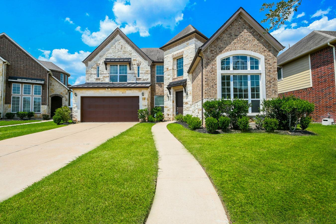 Sugar Land, Fort Bend, 77479, United States, 6 Bedrooms Bedrooms, ,4 BathroomsBathrooms,Residential,For Sale,1953210