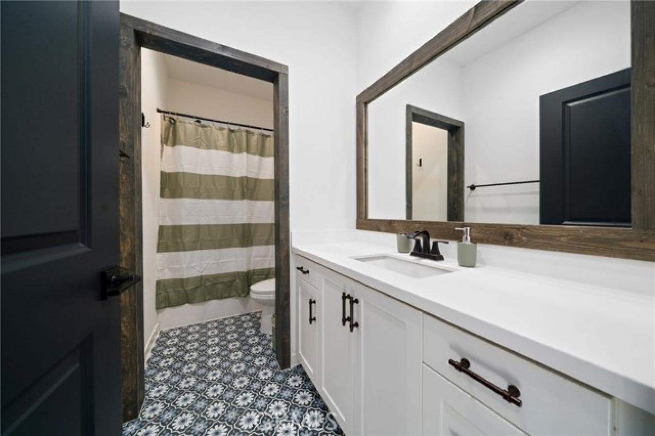 Corona, Riverside, 92883, United States, 3 Bedrooms Bedrooms, ,2 BathroomsBathrooms,Residential,For Sale,1953209