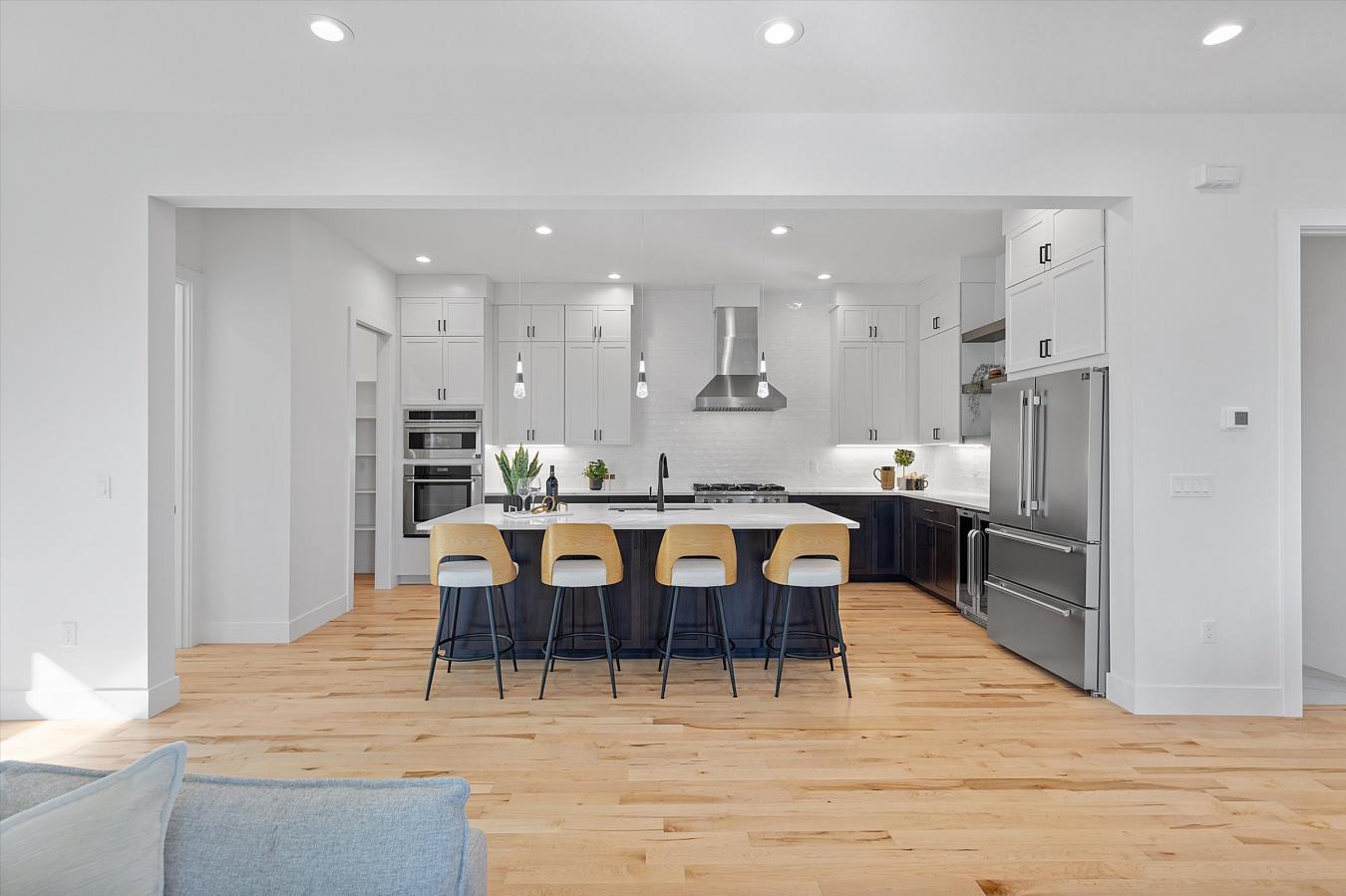 Lake Oswego, Multnomah, 97035, United States, 4 Bedrooms Bedrooms, ,3 BathroomsBathrooms,Residential,For Sale,1953208